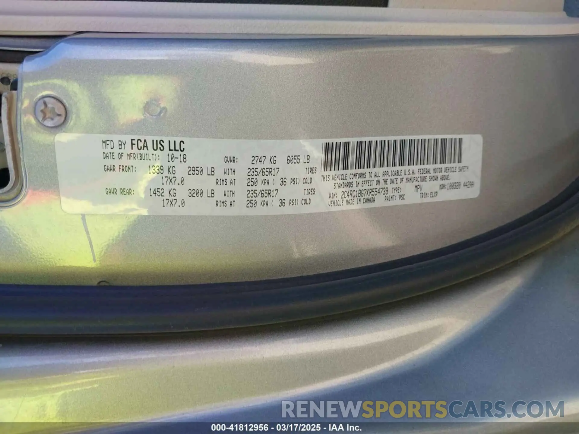 9 Photograph of a damaged car 2C4RC1BG7KR554739 CHRYSLER PACIFICA 2019