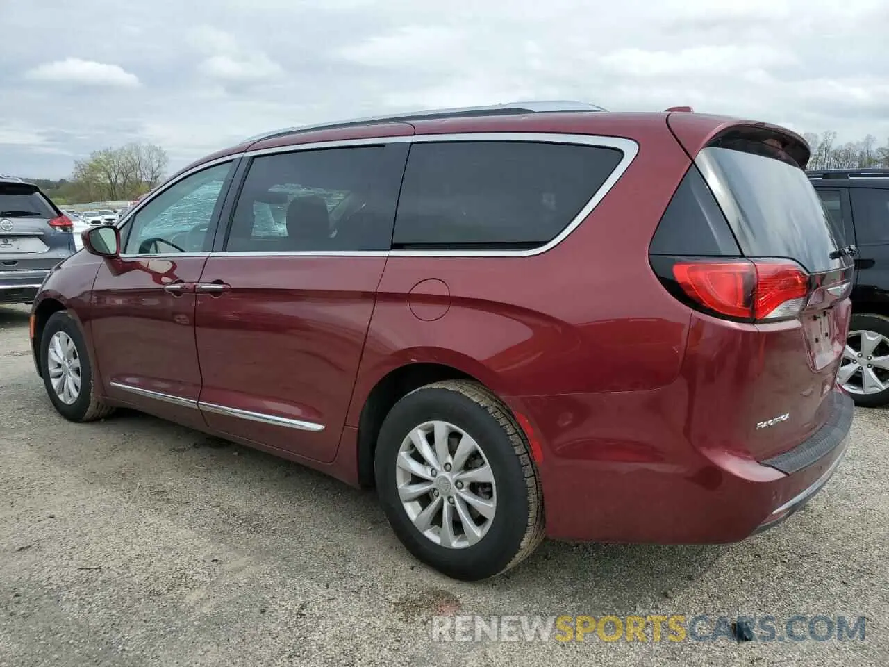 2 Photograph of a damaged car 2C4RC1BG7KR650516 CHRYSLER PACIFICA 2019