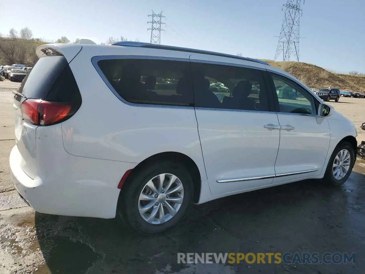 3 Photograph of a damaged car 2C4RC1BG7KR650905 CHRYSLER PACIFICA 2019