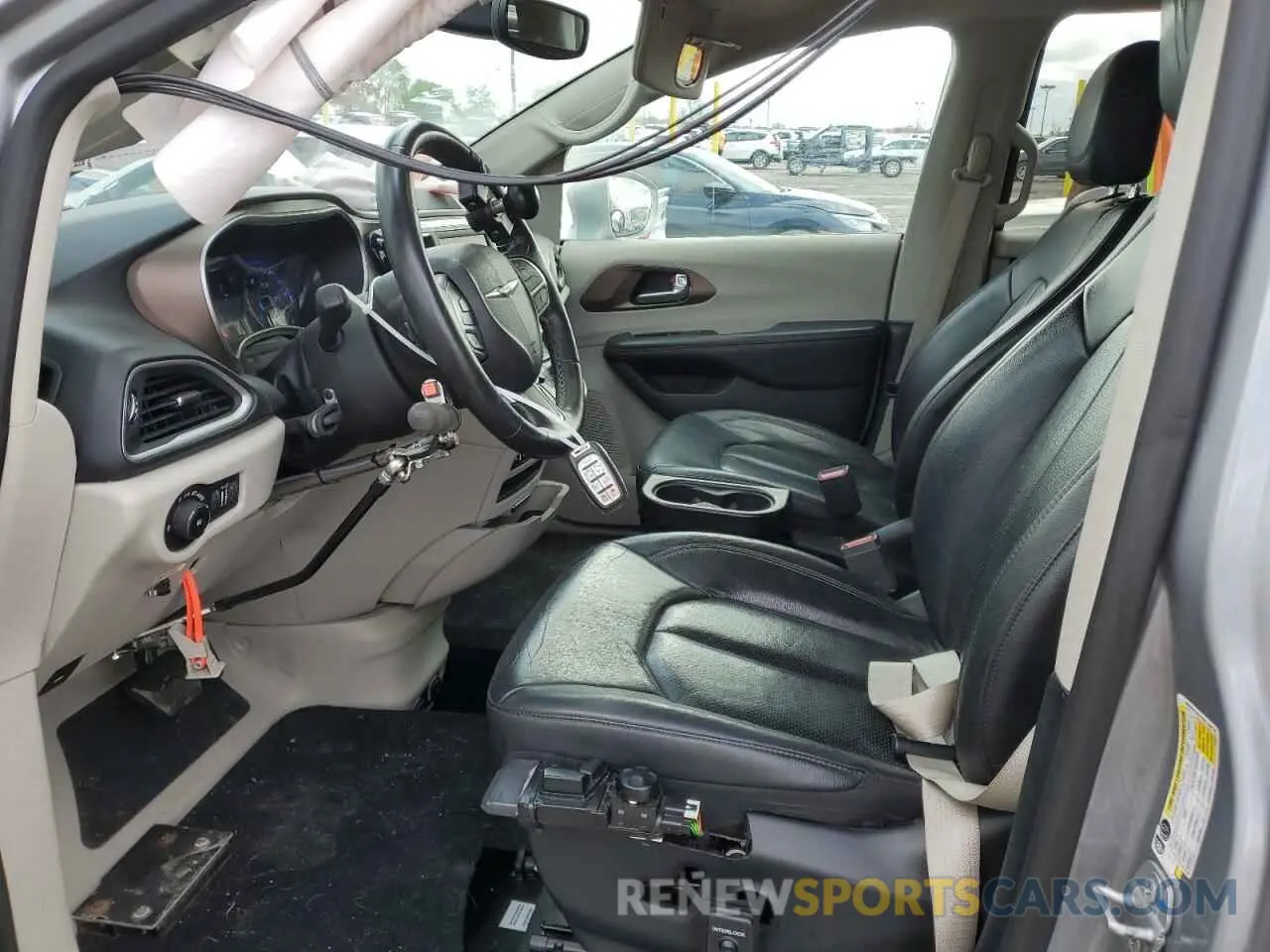 7 Photograph of a damaged car 2C4RC1BG7KR732004 CHRYSLER PACIFICA 2019