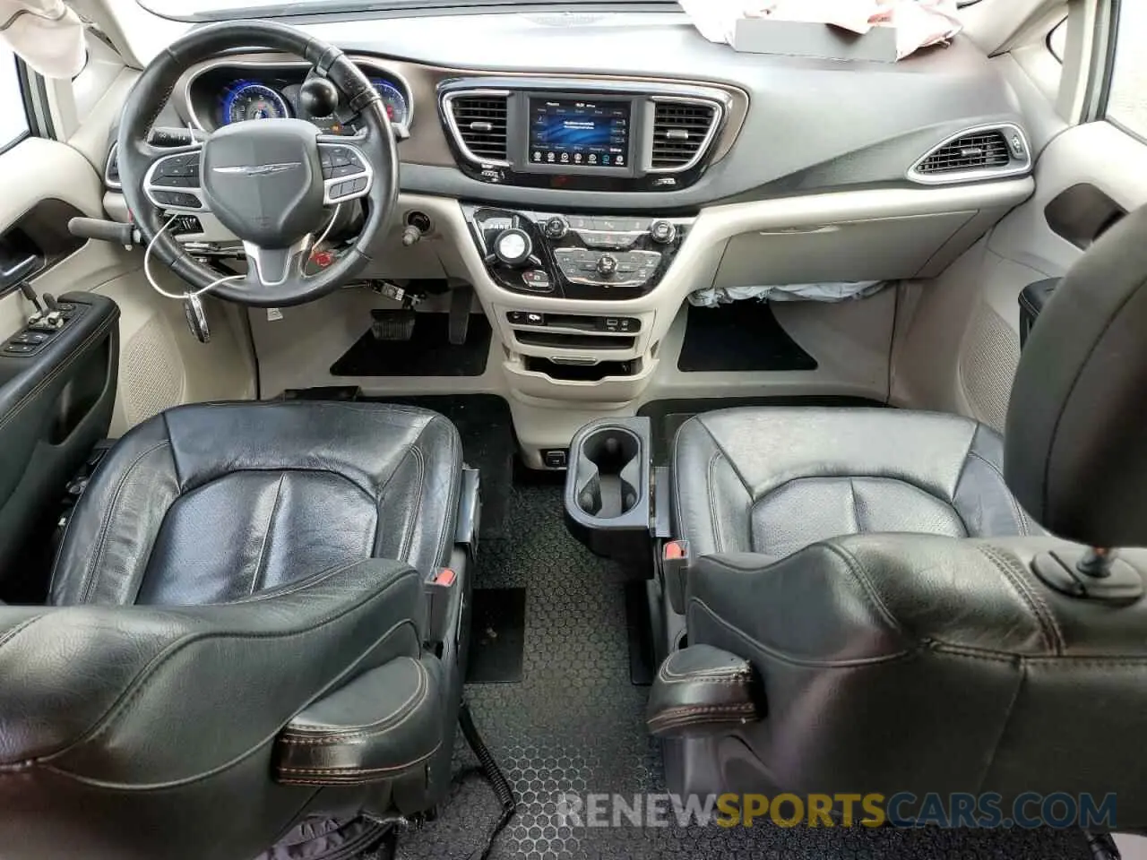 8 Photograph of a damaged car 2C4RC1BG7KR732004 CHRYSLER PACIFICA 2019