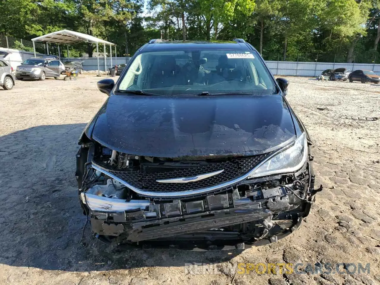 5 Photograph of a damaged car 2C4RC1BG8KR537514 CHRYSLER PACIFICA 2019