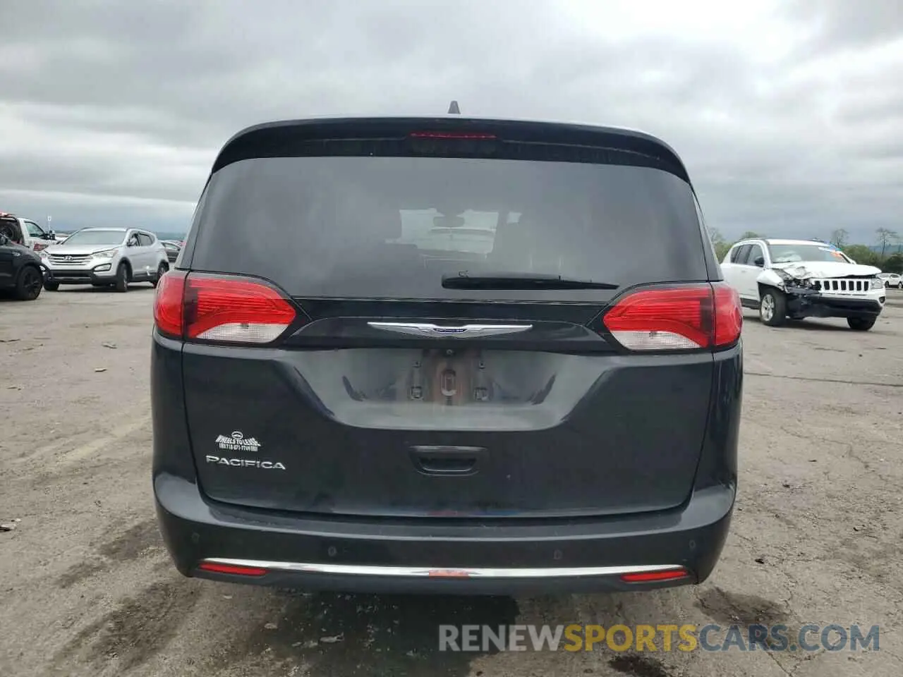 6 Photograph of a damaged car 2C4RC1BG9KR528885 CHRYSLER PACIFICA 2019