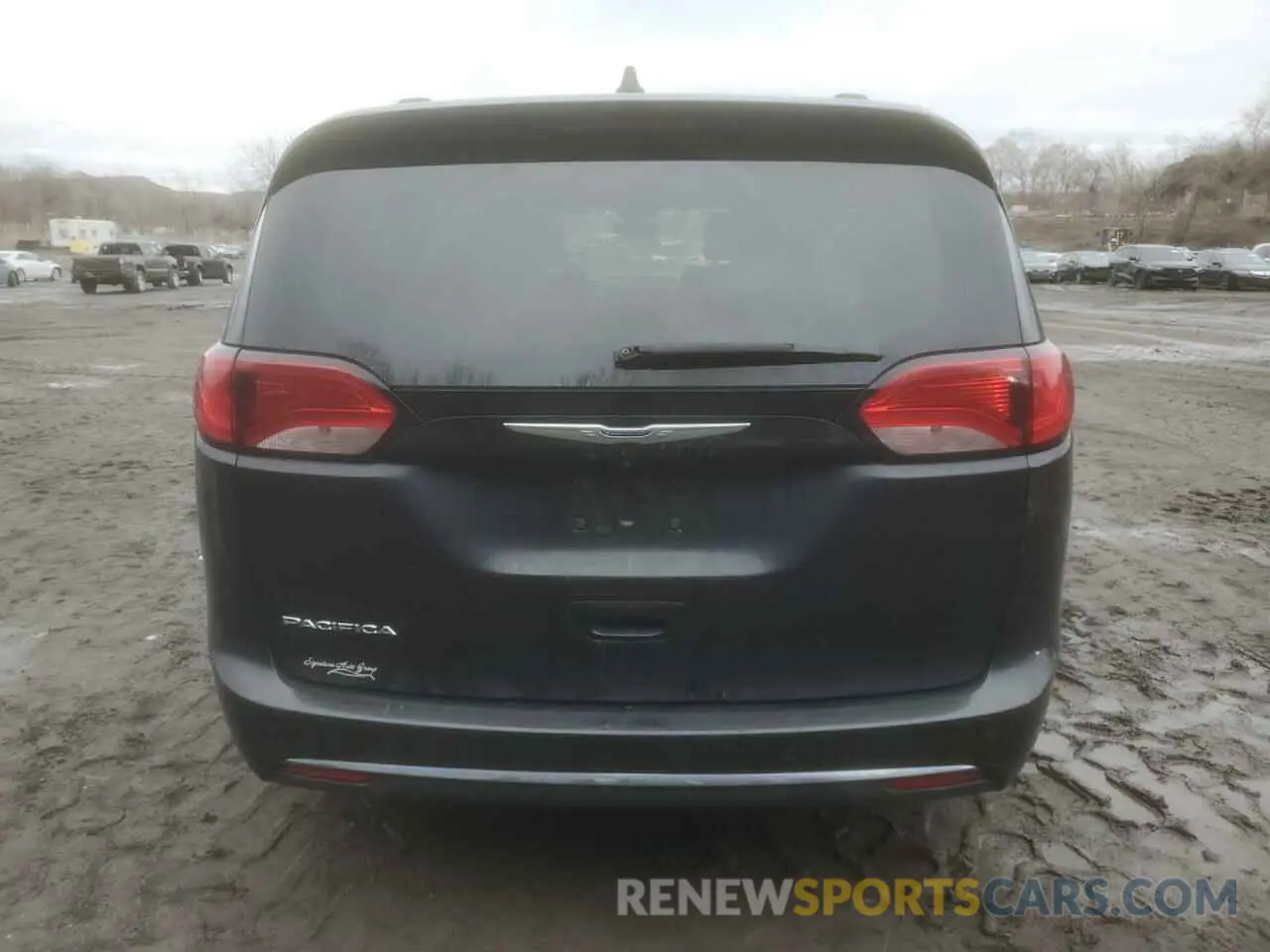 6 Photograph of a damaged car 2C4RC1BG9KR550319 CHRYSLER PACIFICA 2019