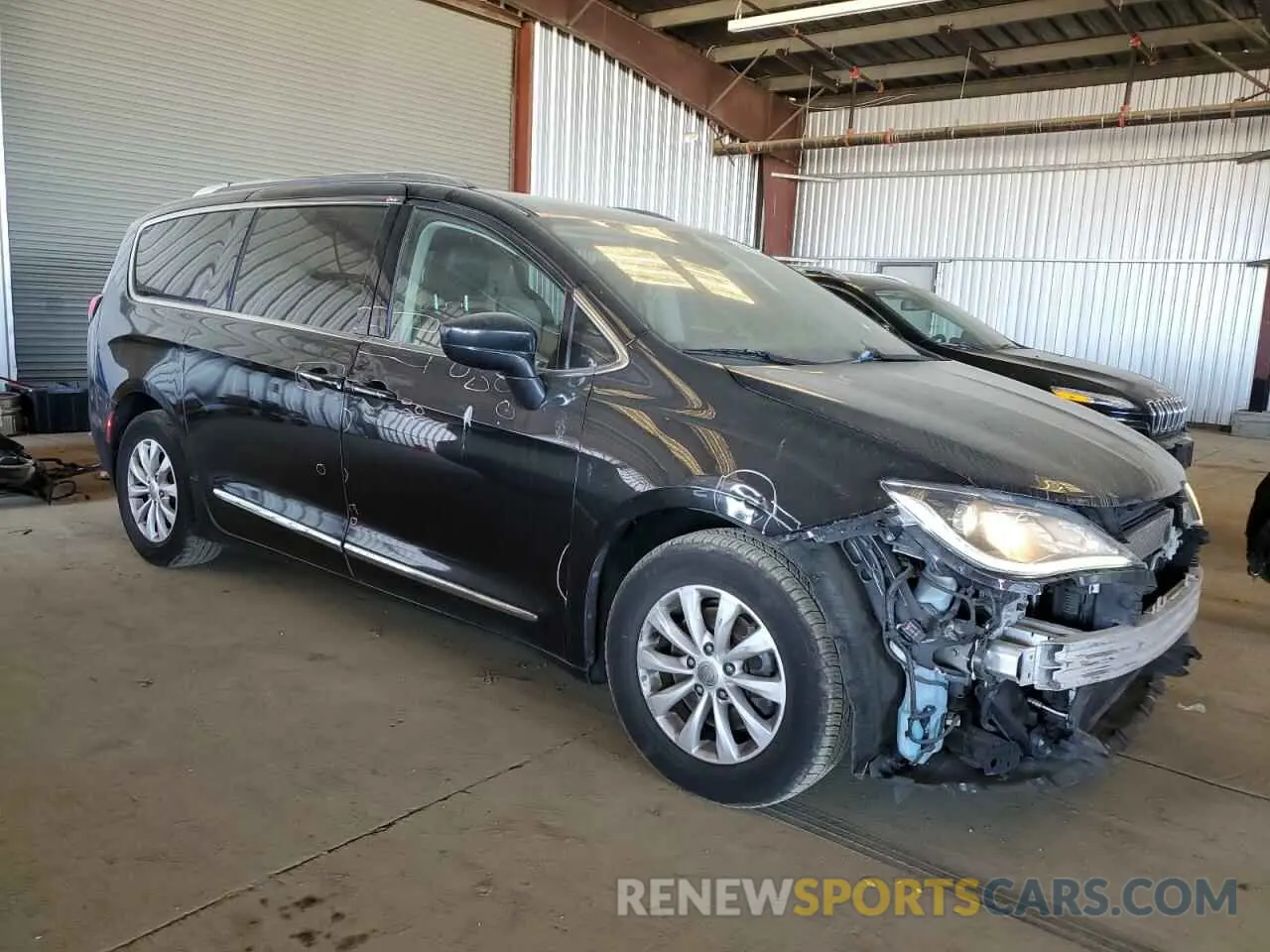 4 Photograph of a damaged car 2C4RC1BG9KR597205 CHRYSLER PACIFICA 2019