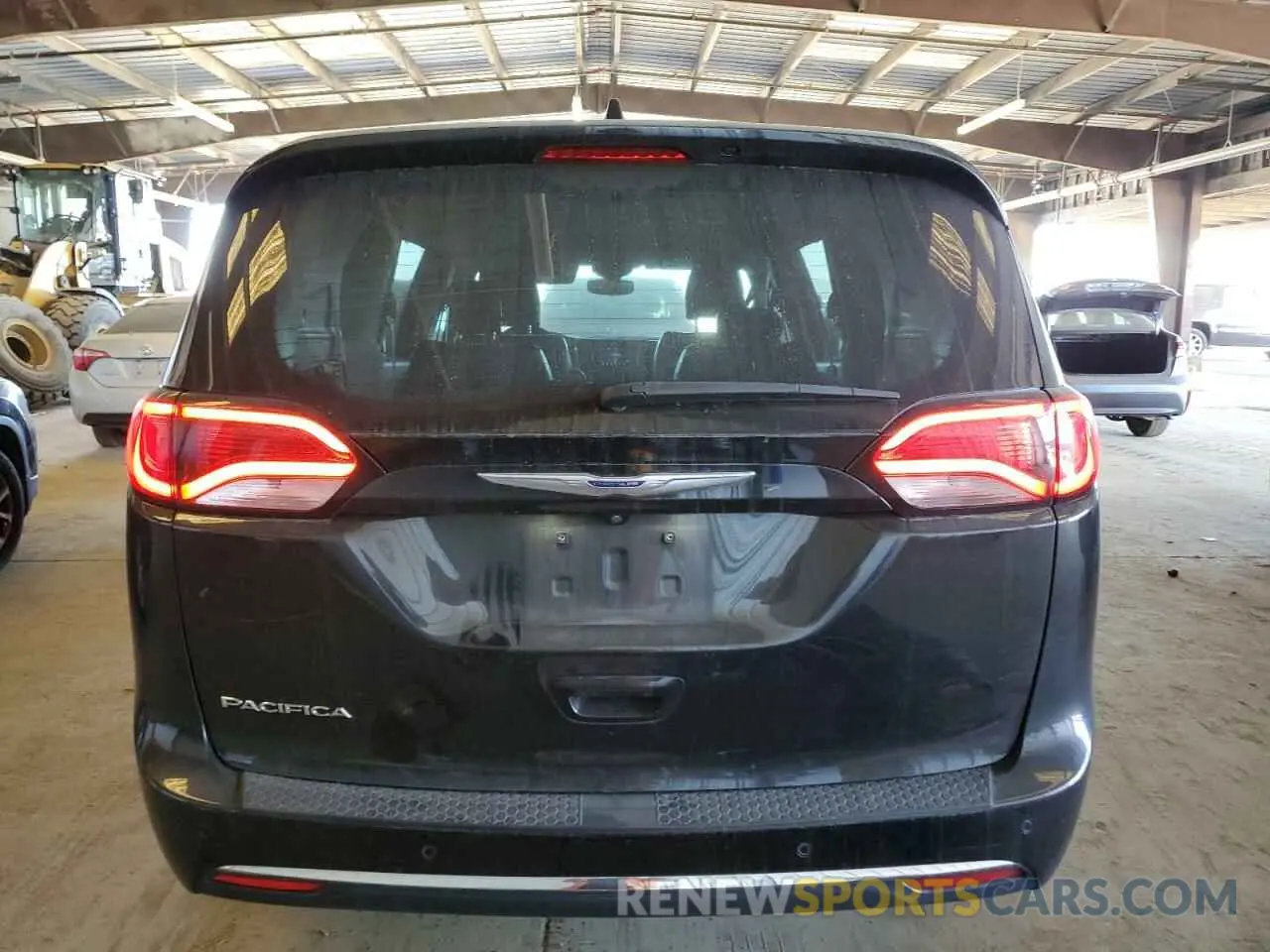 6 Photograph of a damaged car 2C4RC1BG9KR597205 CHRYSLER PACIFICA 2019