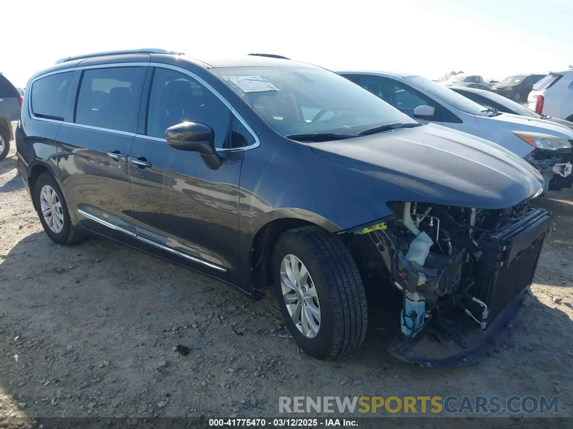 1 Photograph of a damaged car 2C4RC1BGXKR531732 CHRYSLER PACIFICA 2019