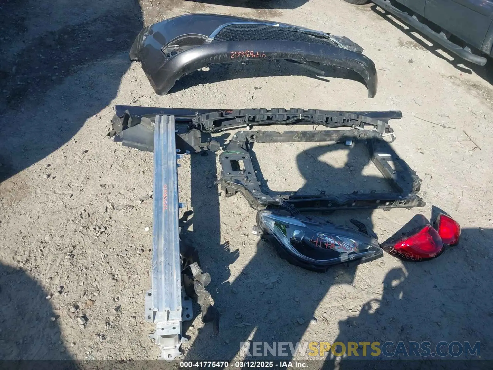 12 Photograph of a damaged car 2C4RC1BGXKR531732 CHRYSLER PACIFICA 2019