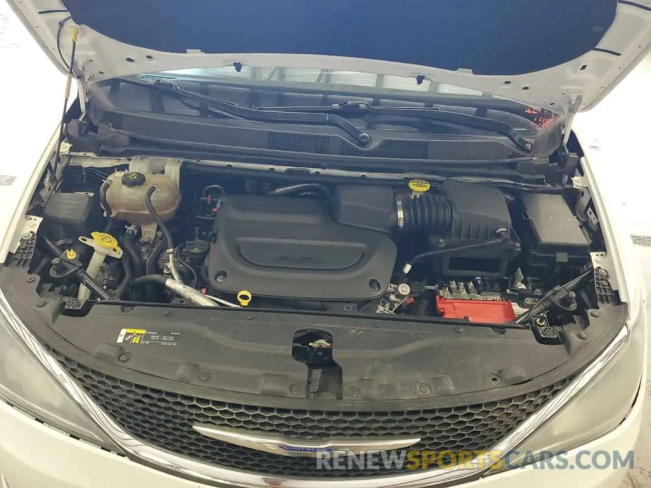 12 Photograph of a damaged car 2C4RC1BGXKR666001 CHRYSLER PACIFICA 2019