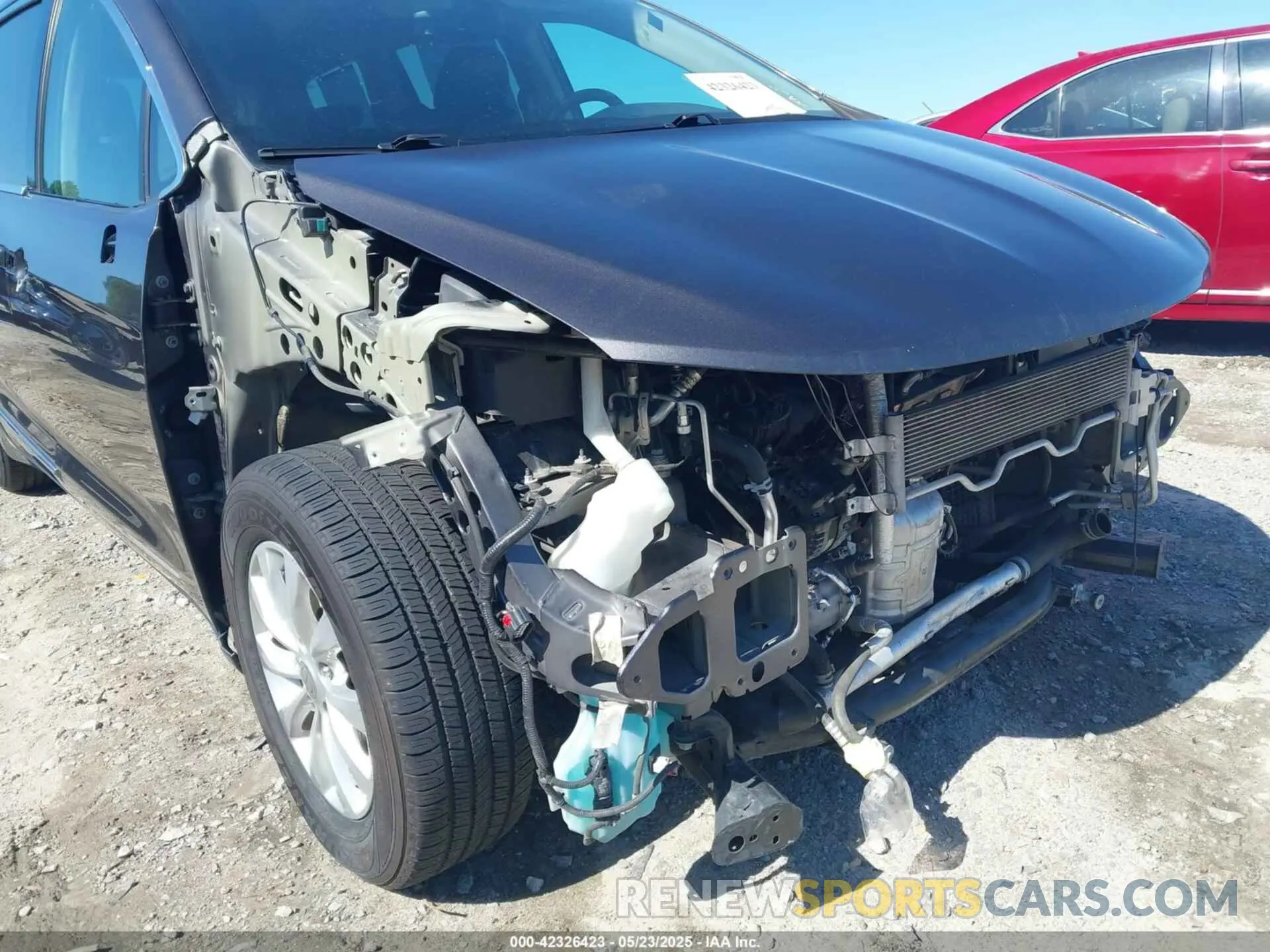 6 Photograph of a damaged car 2C4RC1BGXKR680562 CHRYSLER PACIFICA 2019