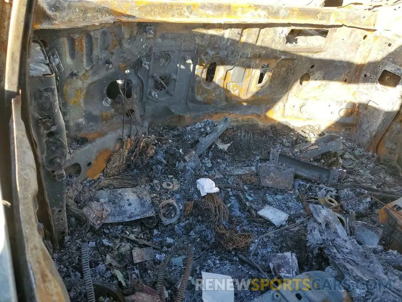 9 Photograph of a damaged car 2C4RC1BGXKR680674 CHRYSLER PACIFICA 2019