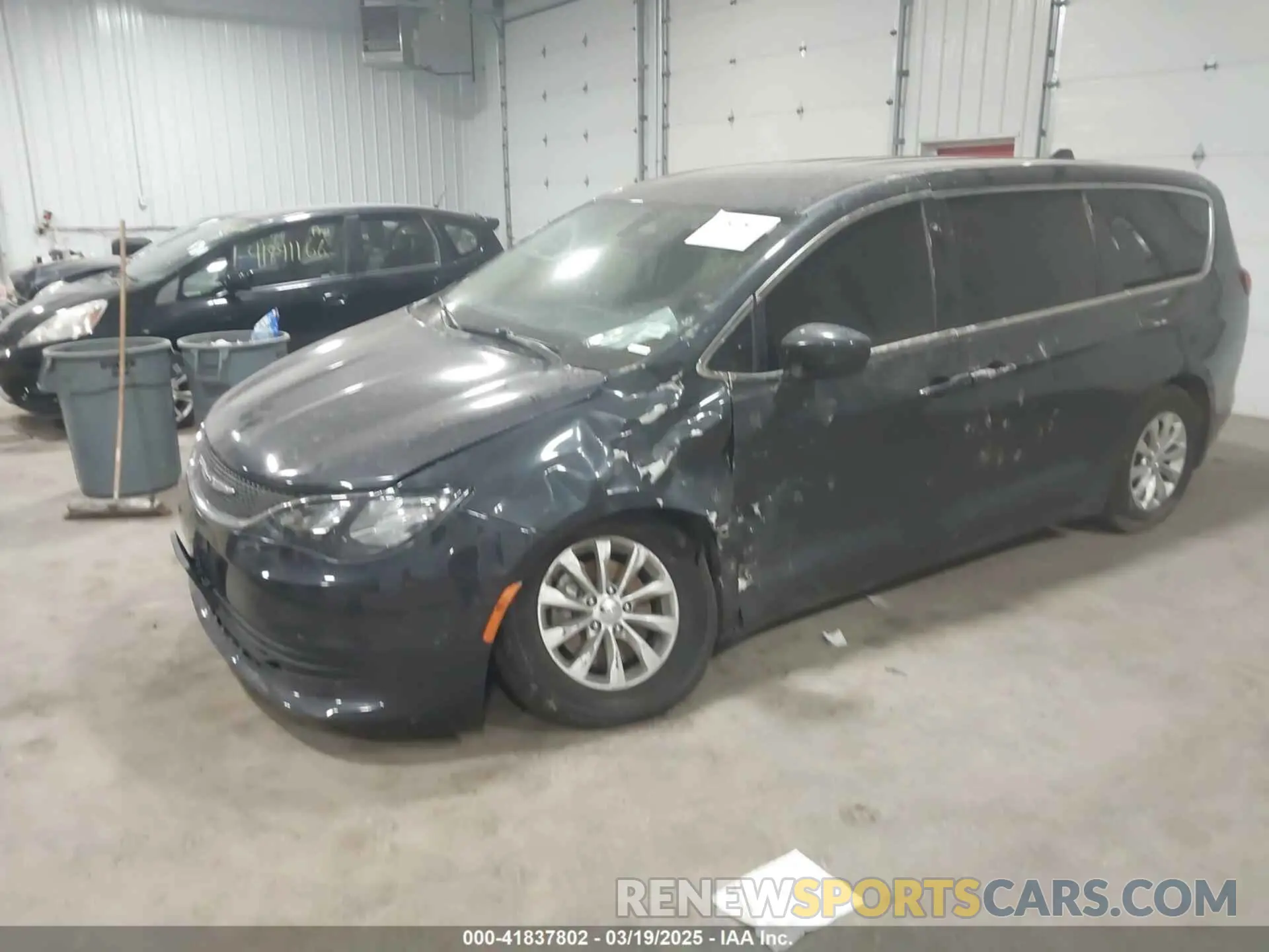 6 Photograph of a damaged car 2C4RC1CG9KR749112 CHRYSLER PACIFICA 2019