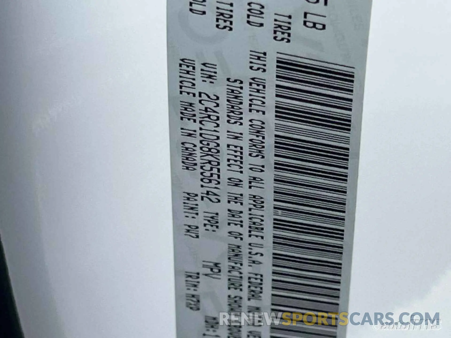 8 Photograph of a damaged car 2C4RC1DG8KR556142 CHRYSLER PACIFICA 2019