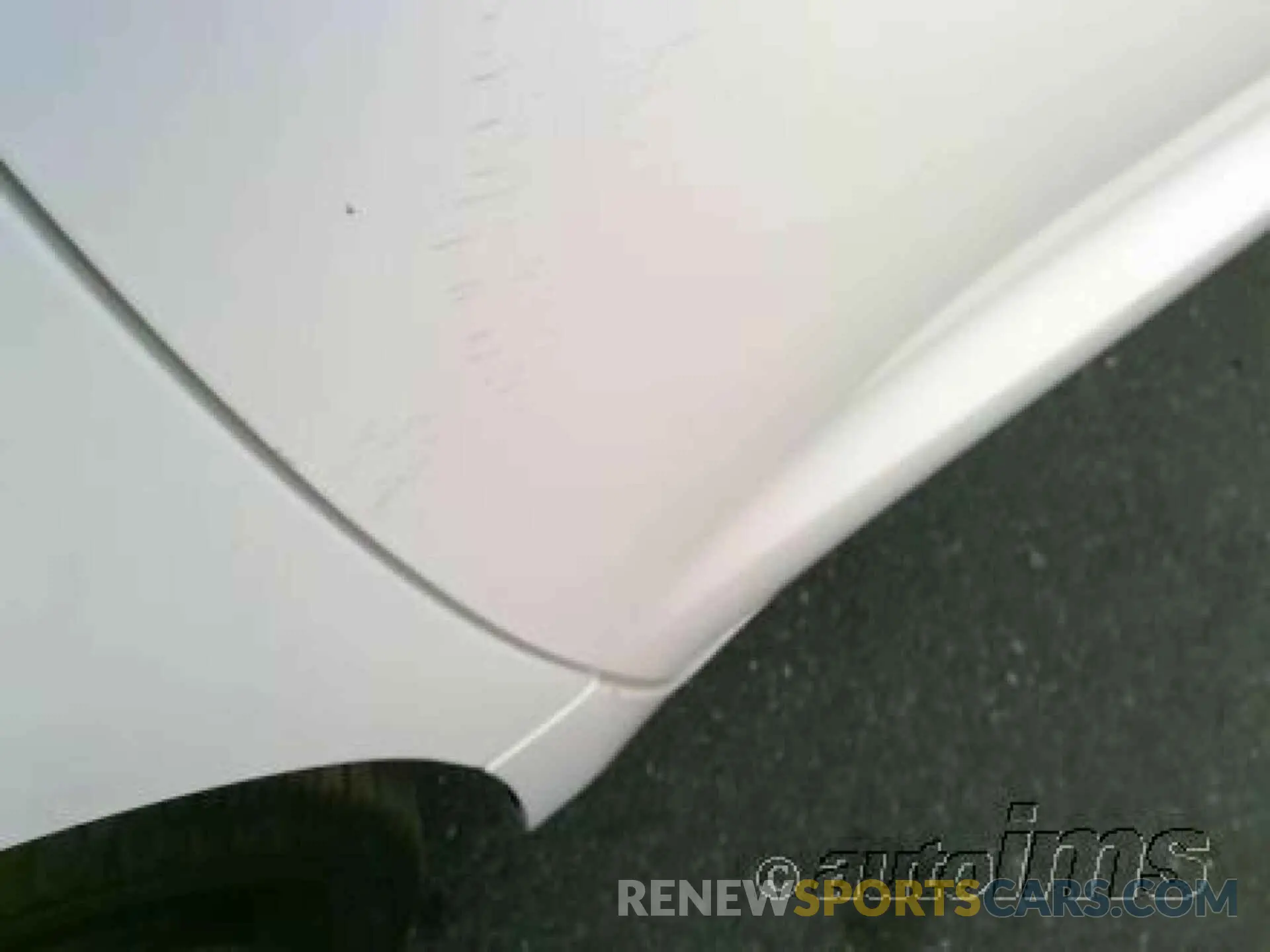 10 Photograph of a damaged car 2C4RC1DG9KR559616 CHRYSLER PACIFICA 2019