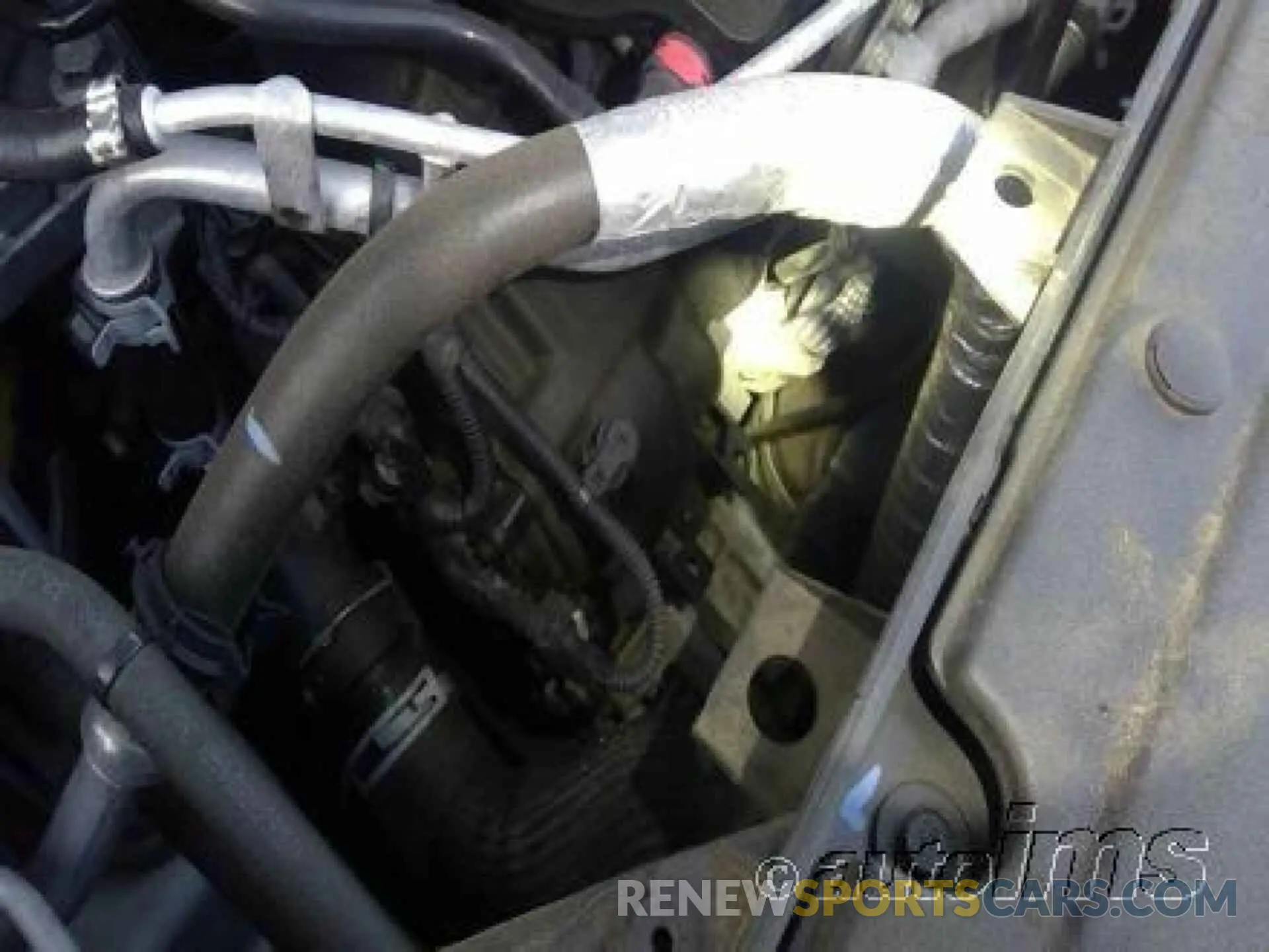 4 Photograph of a damaged car 2C4RC1DG9KR559616 CHRYSLER PACIFICA 2019