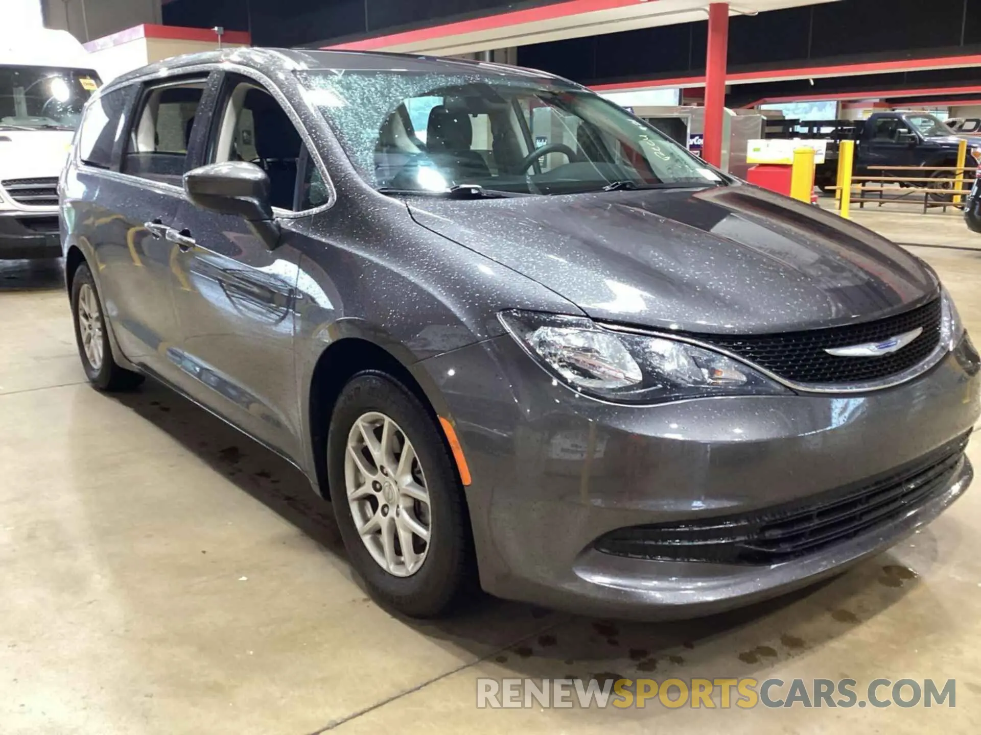 10 Photograph of a damaged car 2C4RC1DG9KR568901 CHRYSLER PACIFICA 2019