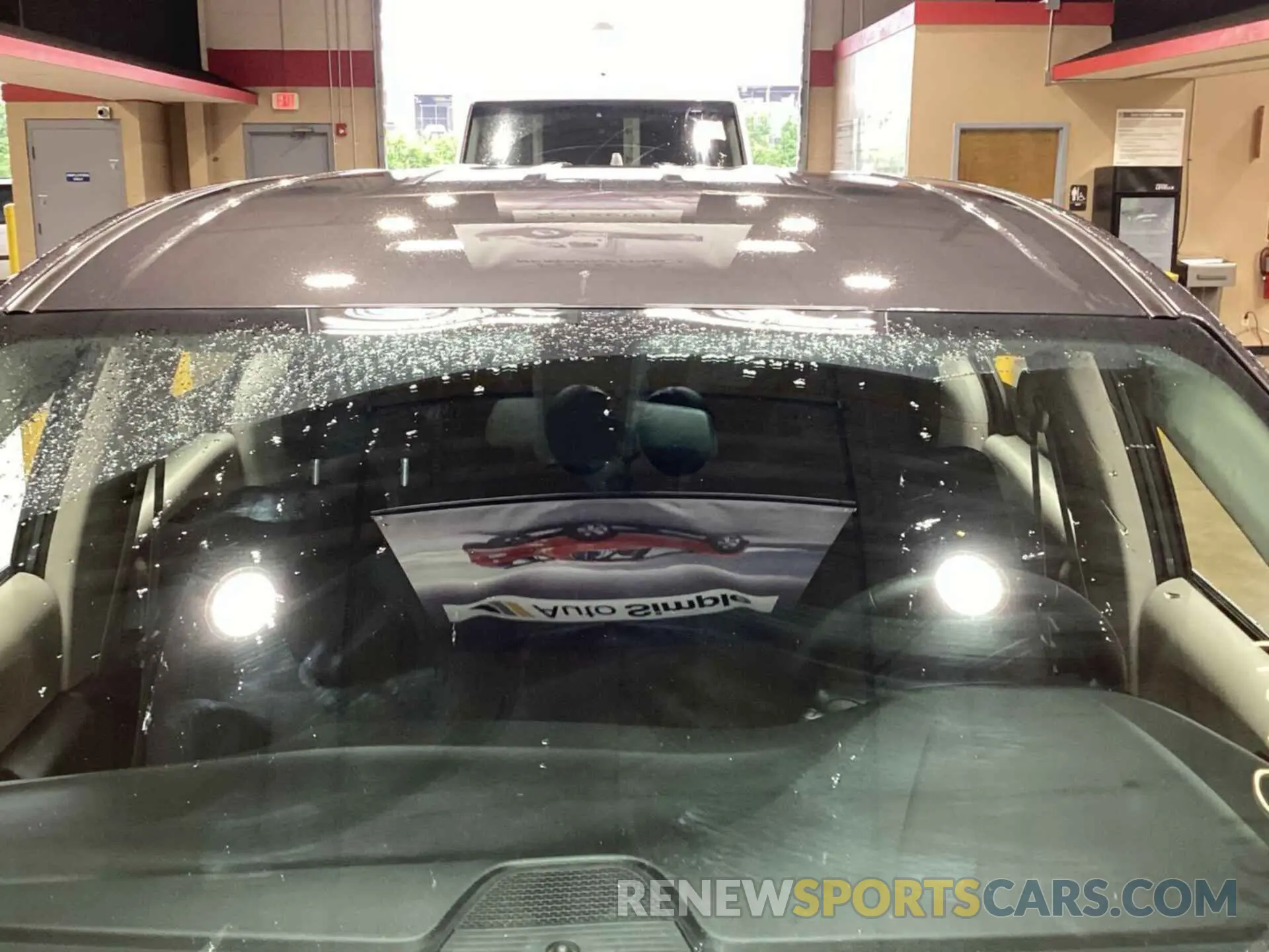 16 Photograph of a damaged car 2C4RC1DG9KR568901 CHRYSLER PACIFICA 2019