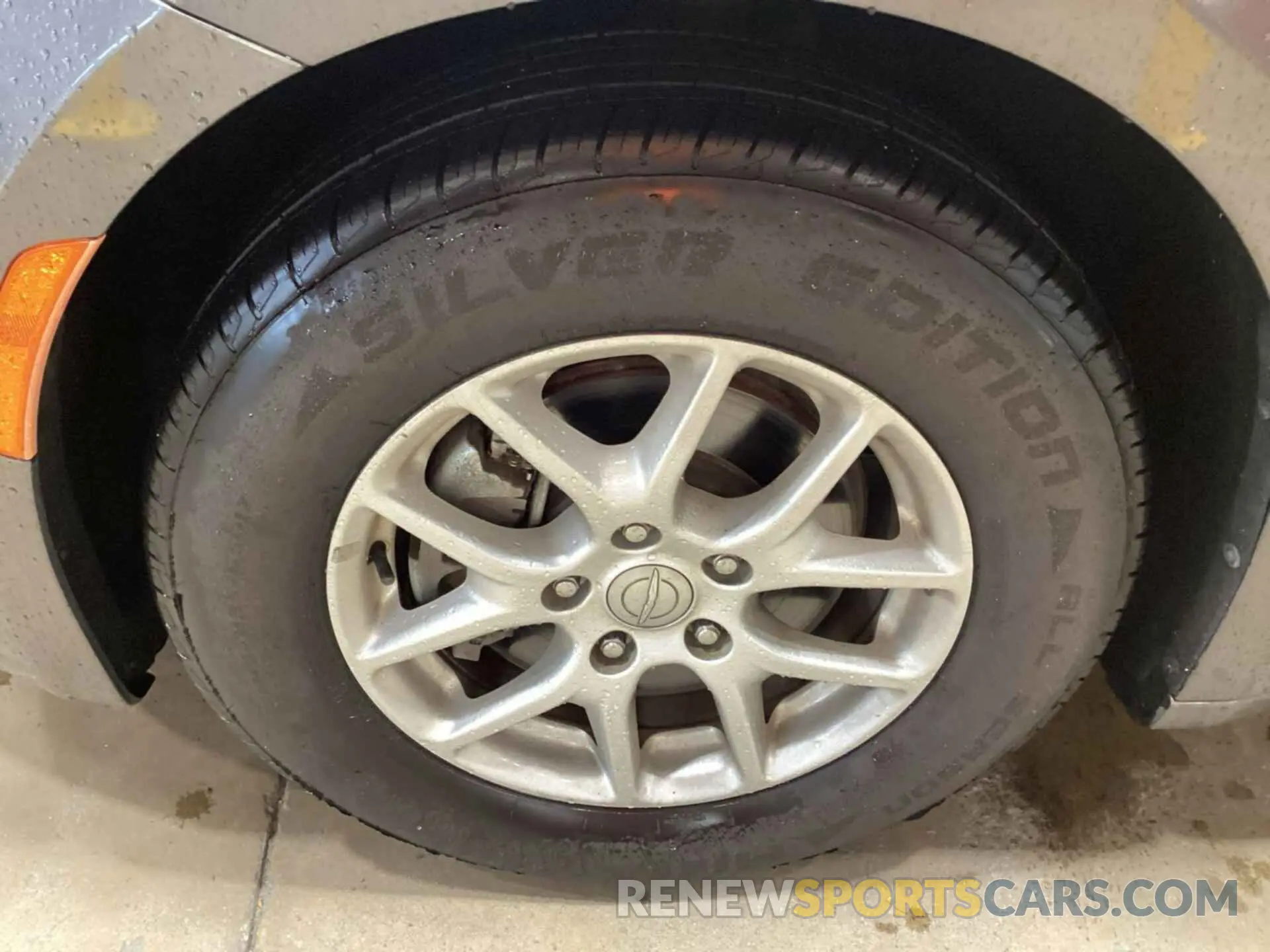 8 Photograph of a damaged car 2C4RC1DG9KR568901 CHRYSLER PACIFICA 2019