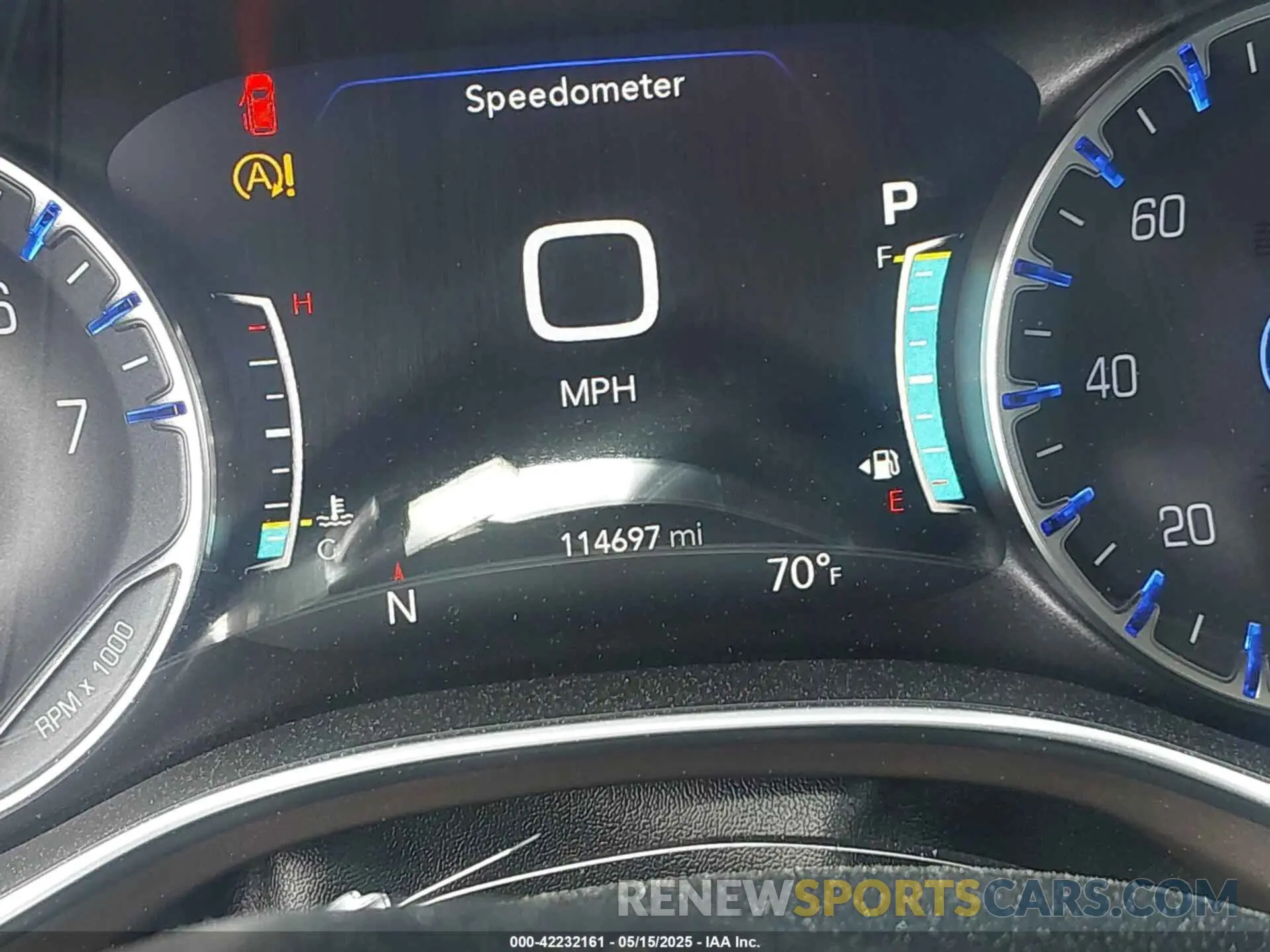 16 Photograph of a damaged car 2C4RC1EG0KR652409 CHRYSLER PACIFICA 2019