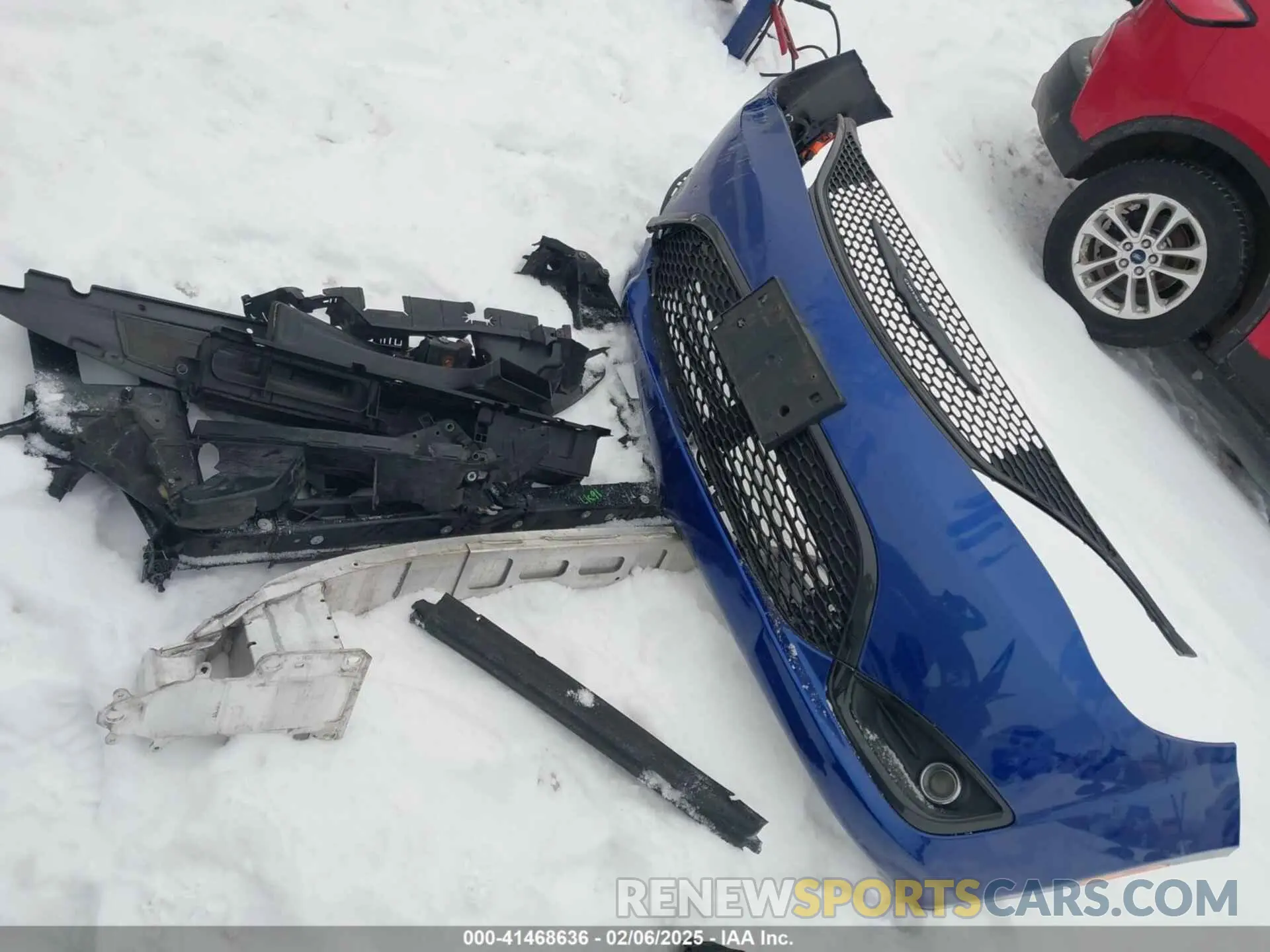 12 Photograph of a damaged car 2C4RC1EG1KR588803 CHRYSLER PACIFICA 2019