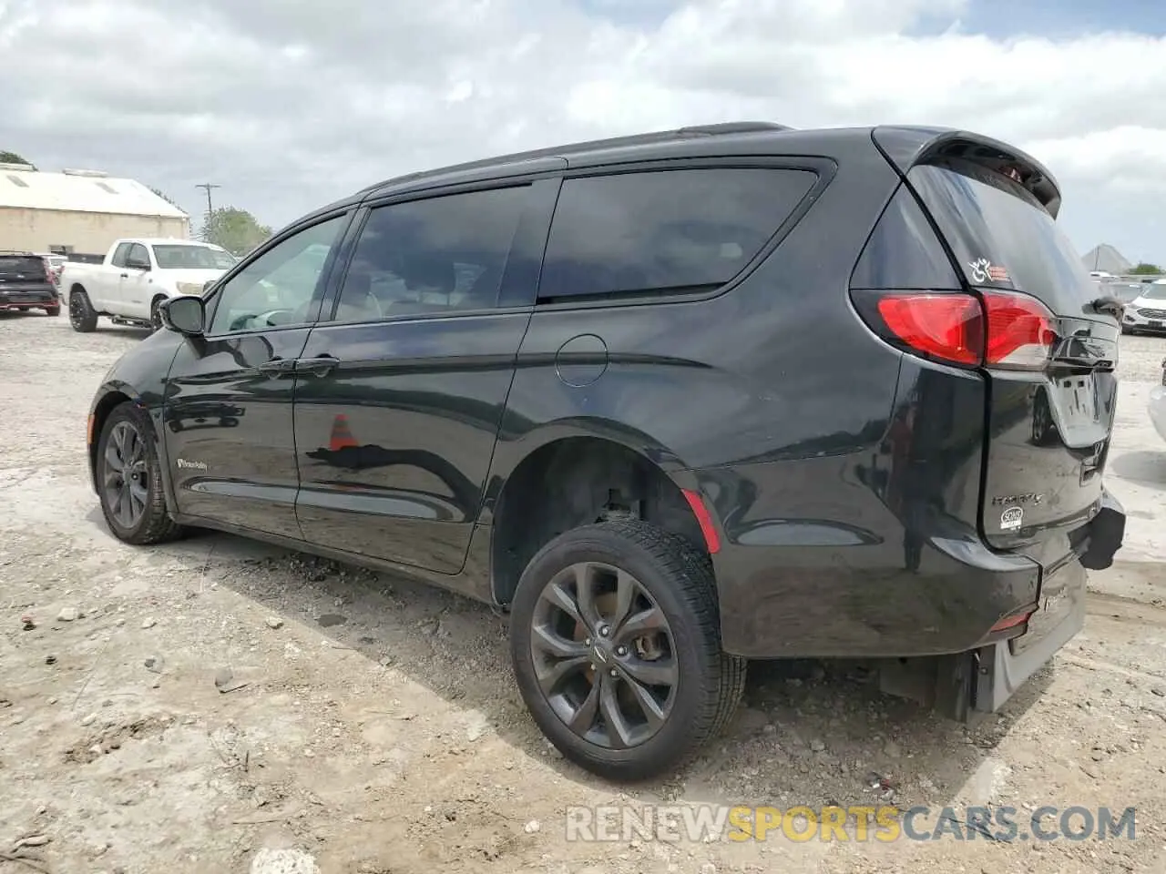 2 Photograph of a damaged car 2C4RC1EG1KR627969 CHRYSLER PACIFICA 2019