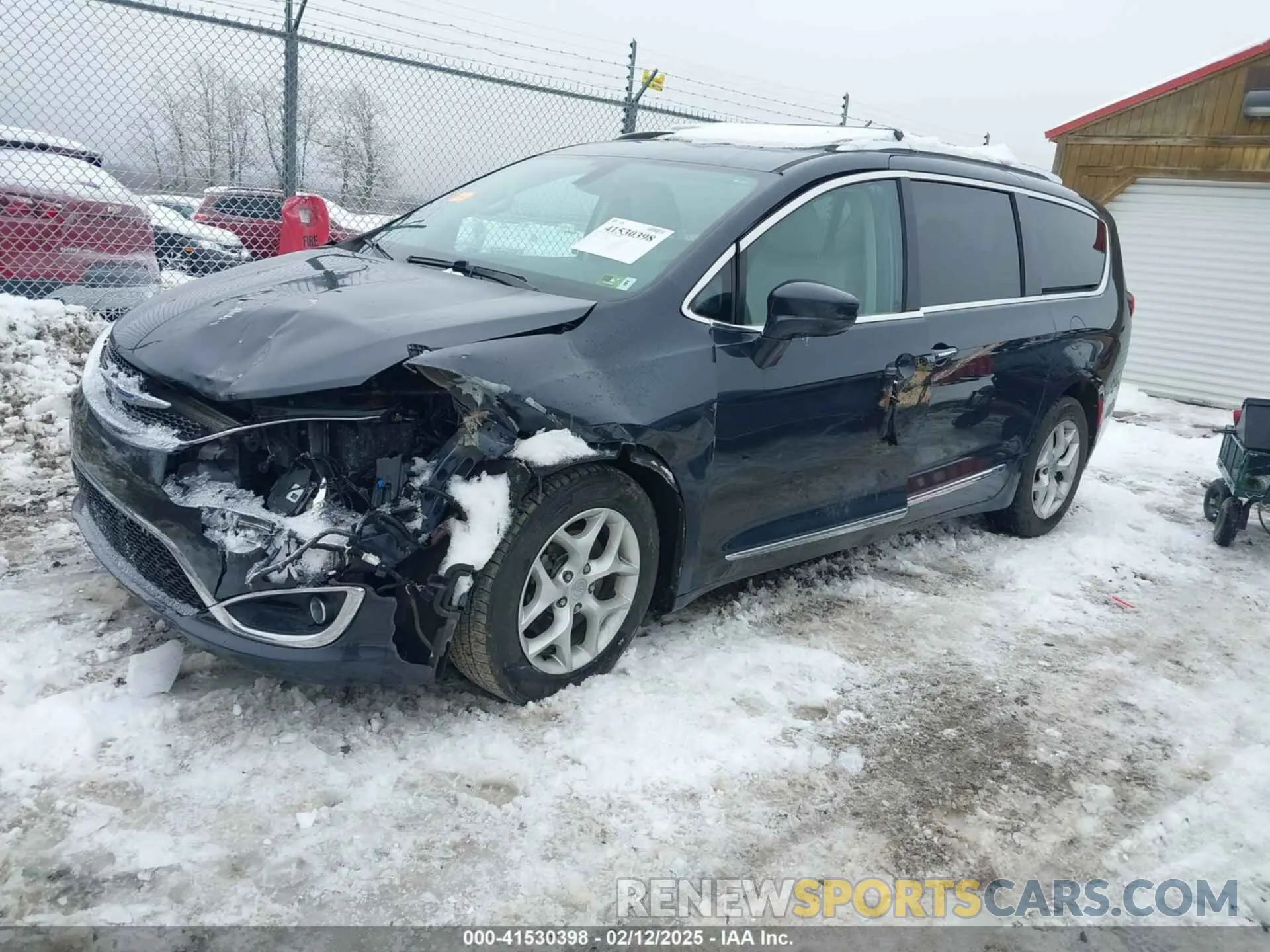 2 Photograph of a damaged car 2C4RC1EG1KR733645 CHRYSLER PACIFICA 2019
