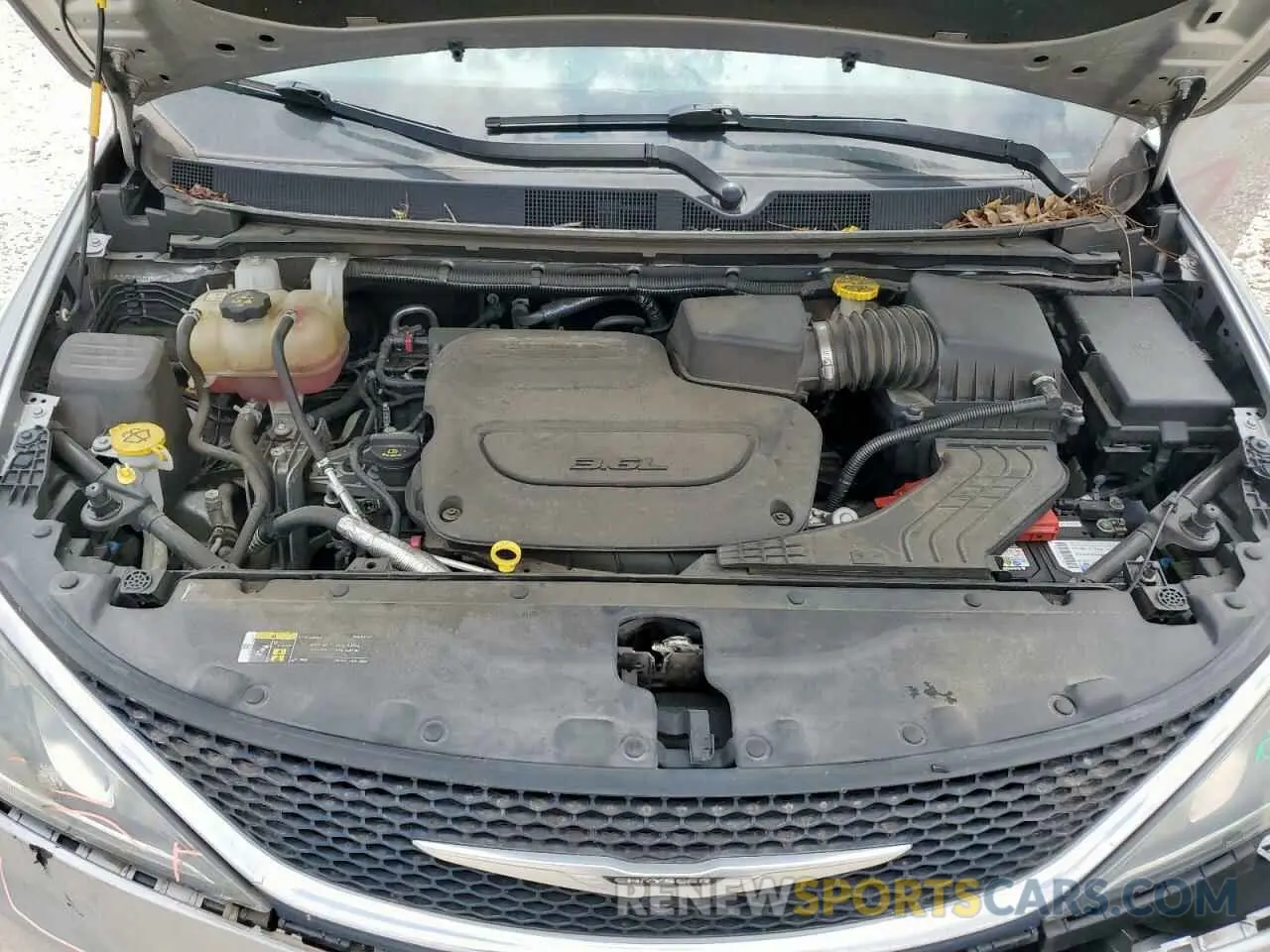 12 Photograph of a damaged car 2C4RC1EG4KR748981 CHRYSLER PACIFICA 2019