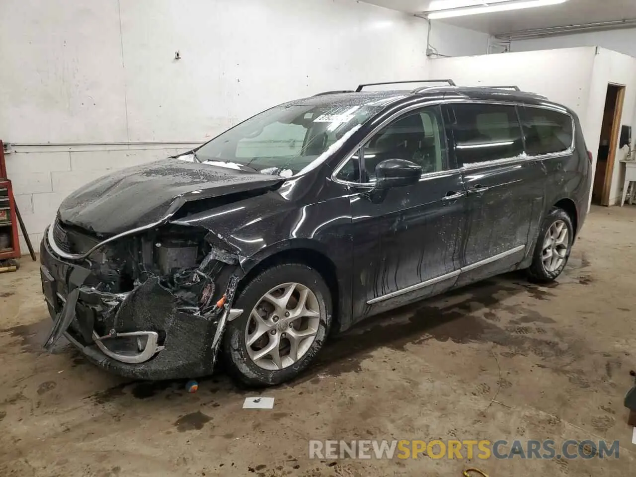 1 Photograph of a damaged car 2C4RC1EG6KR604641 CHRYSLER PACIFICA 2019