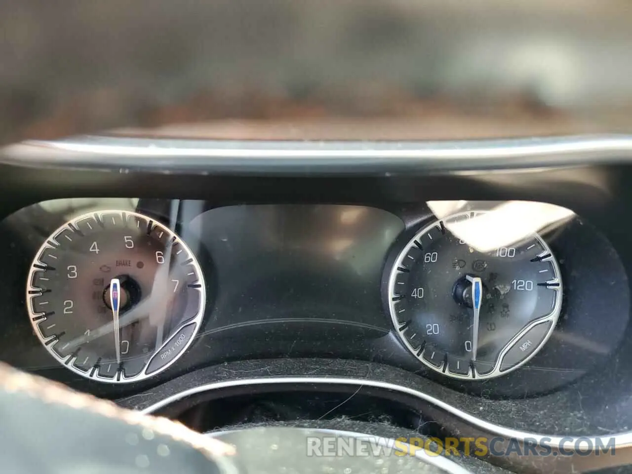 9 Photograph of a damaged car 2C4RC1EG7KR588045 CHRYSLER PACIFICA 2019