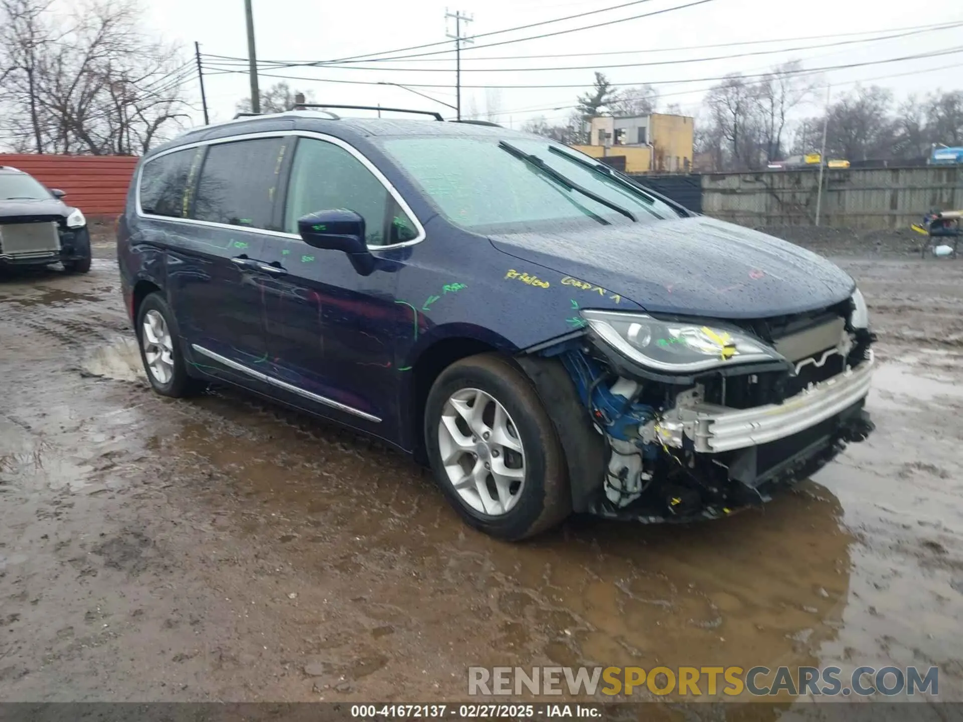 1 Photograph of a damaged car 2C4RC1EG7KR588613 CHRYSLER PACIFICA 2019
