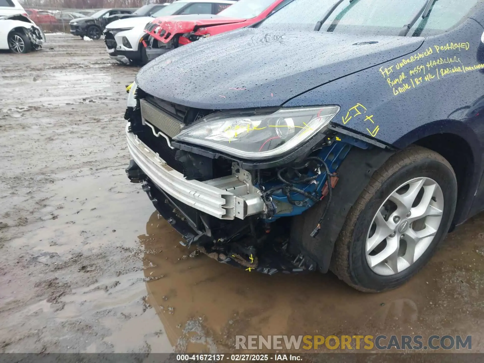 6 Photograph of a damaged car 2C4RC1EG7KR588613 CHRYSLER PACIFICA 2019