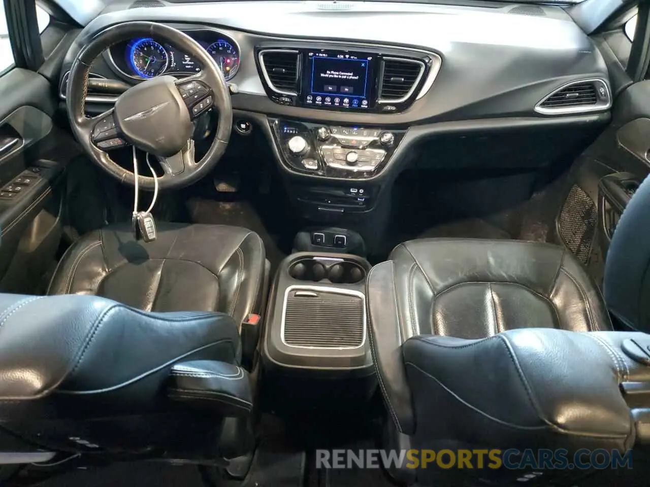 8 Photograph of a damaged car 2C4RC1EG8KR569360 CHRYSLER PACIFICA 2019