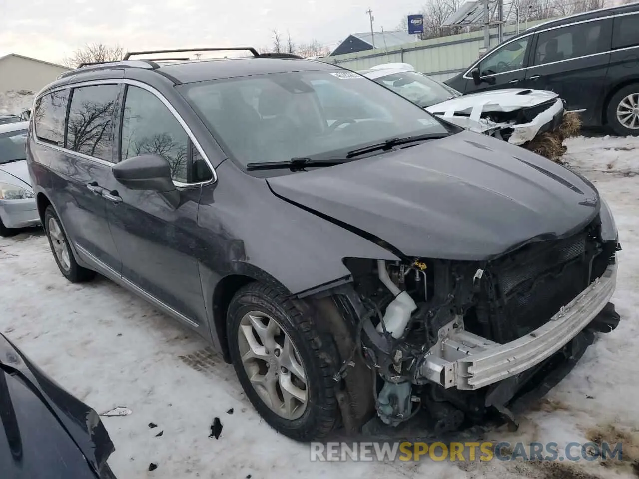 4 Photograph of a damaged car 2C4RC1EGXKR541334 CHRYSLER PACIFICA 2019