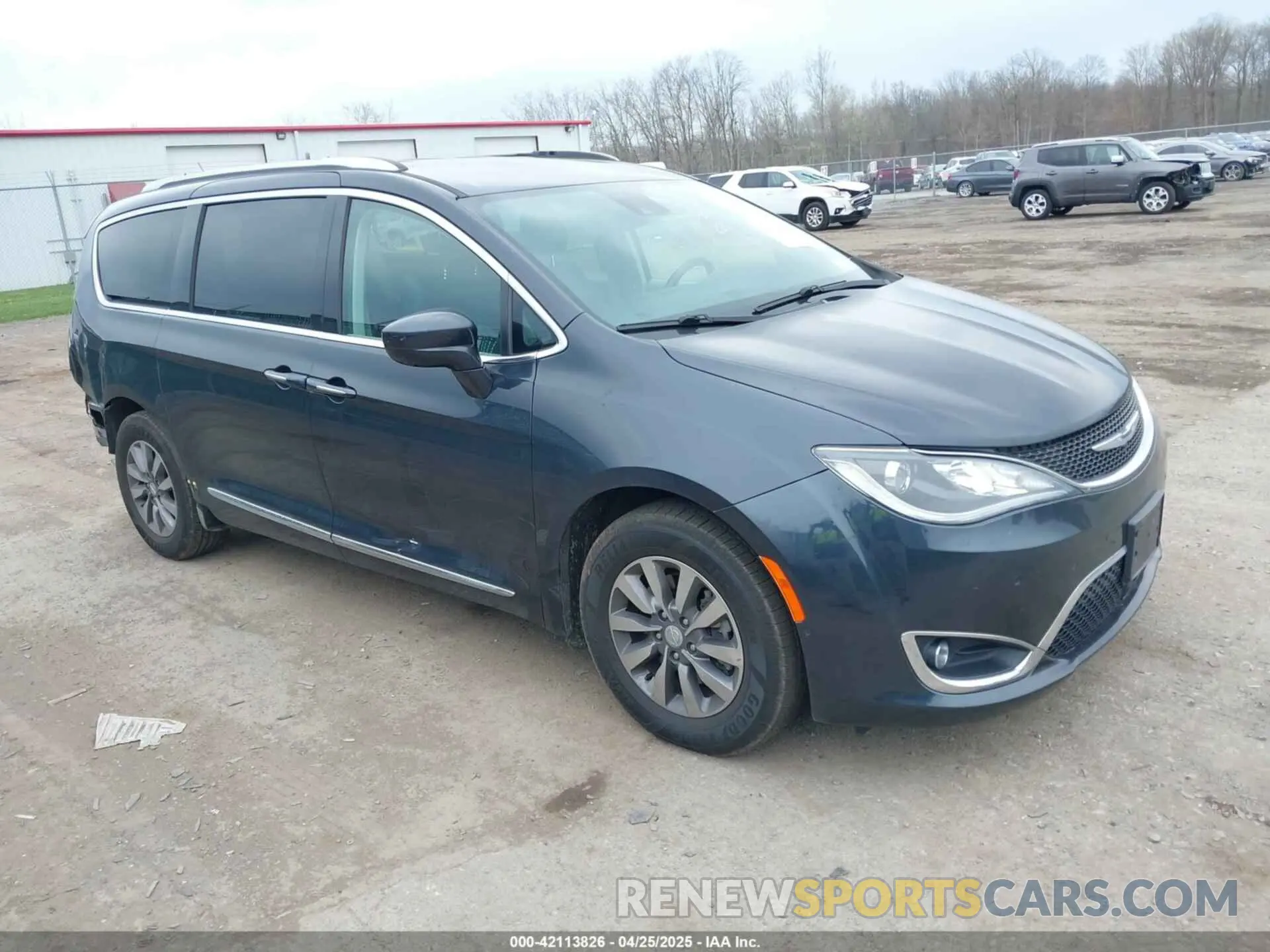 1 Photograph of a damaged car 2C4RC1EGXKR708906 CHRYSLER PACIFICA 2019