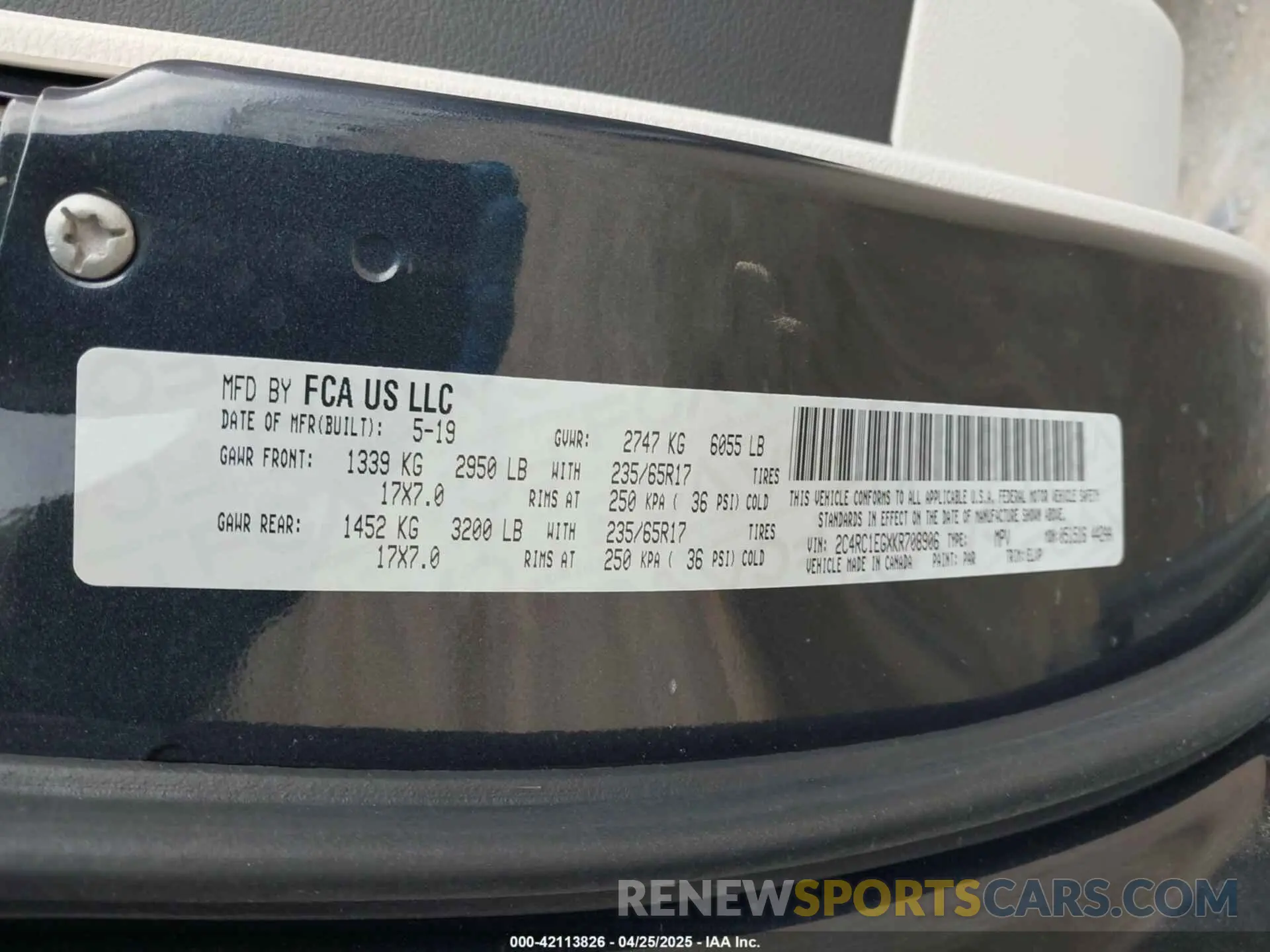 9 Photograph of a damaged car 2C4RC1EGXKR708906 CHRYSLER PACIFICA 2019
