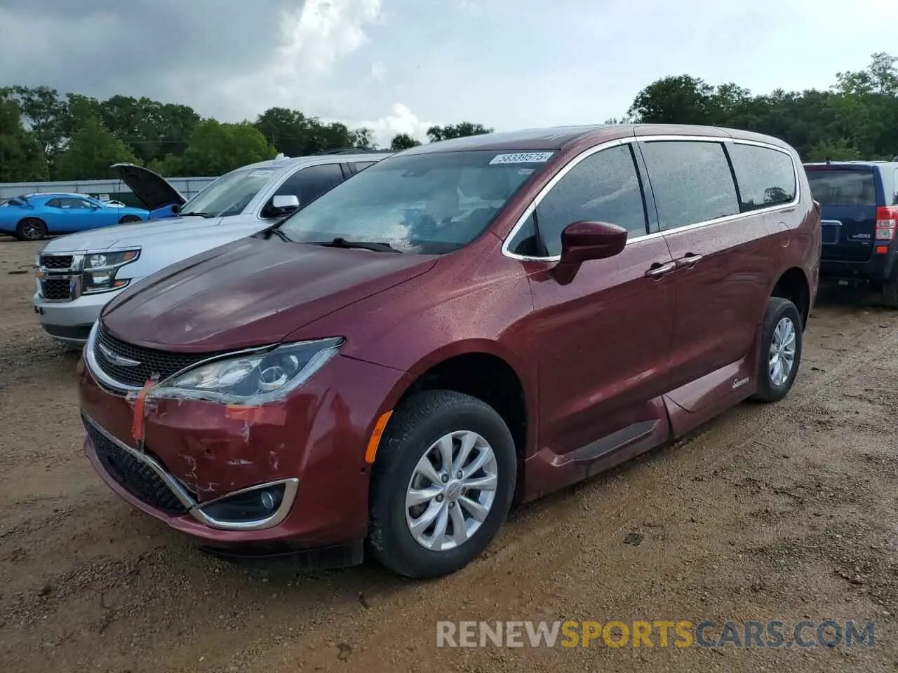 1 Photograph of a damaged car 2C4RC1FG1KR638971 CHRYSLER PACIFICA 2019