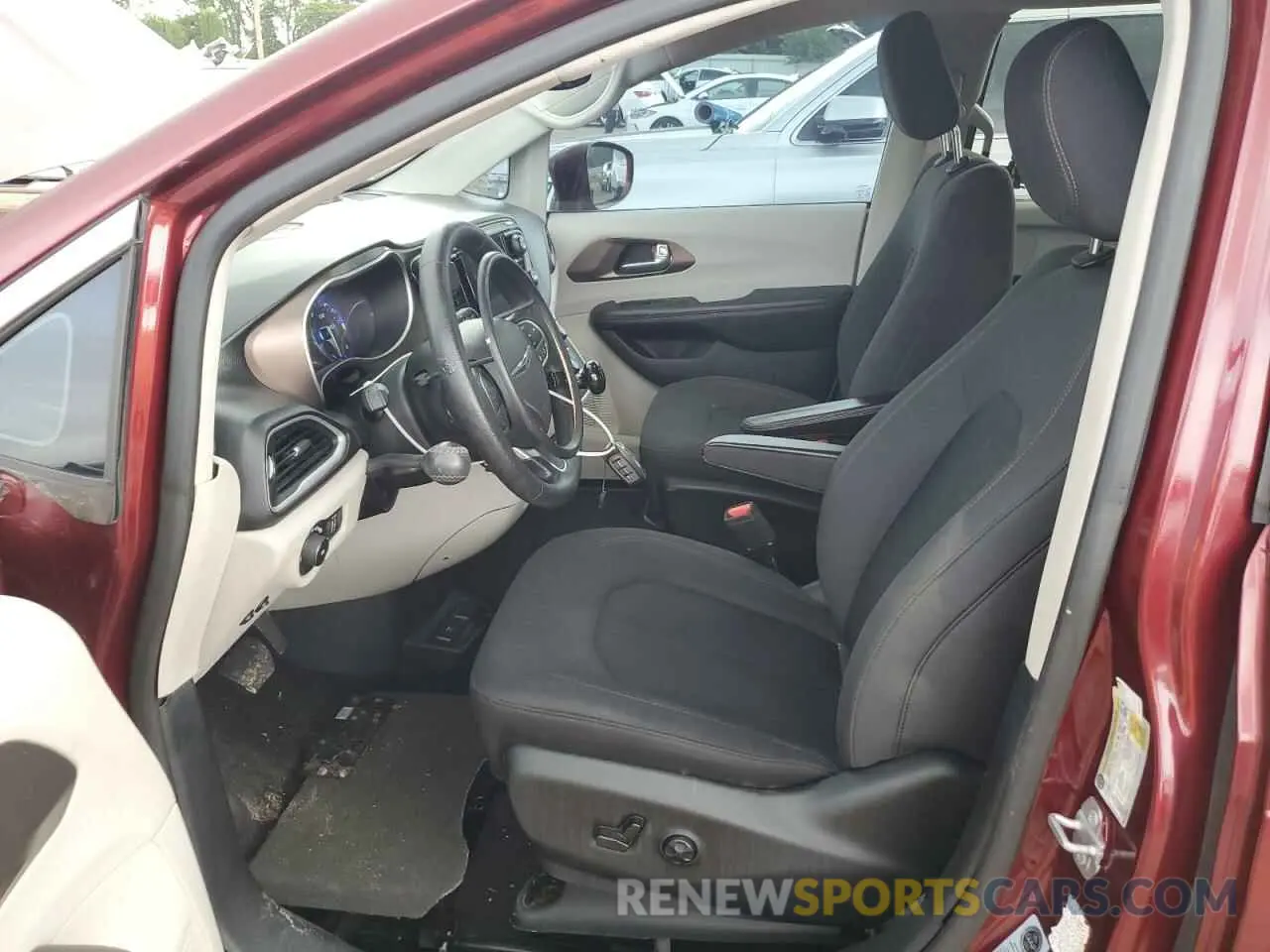 7 Photograph of a damaged car 2C4RC1FG1KR638971 CHRYSLER PACIFICA 2019
