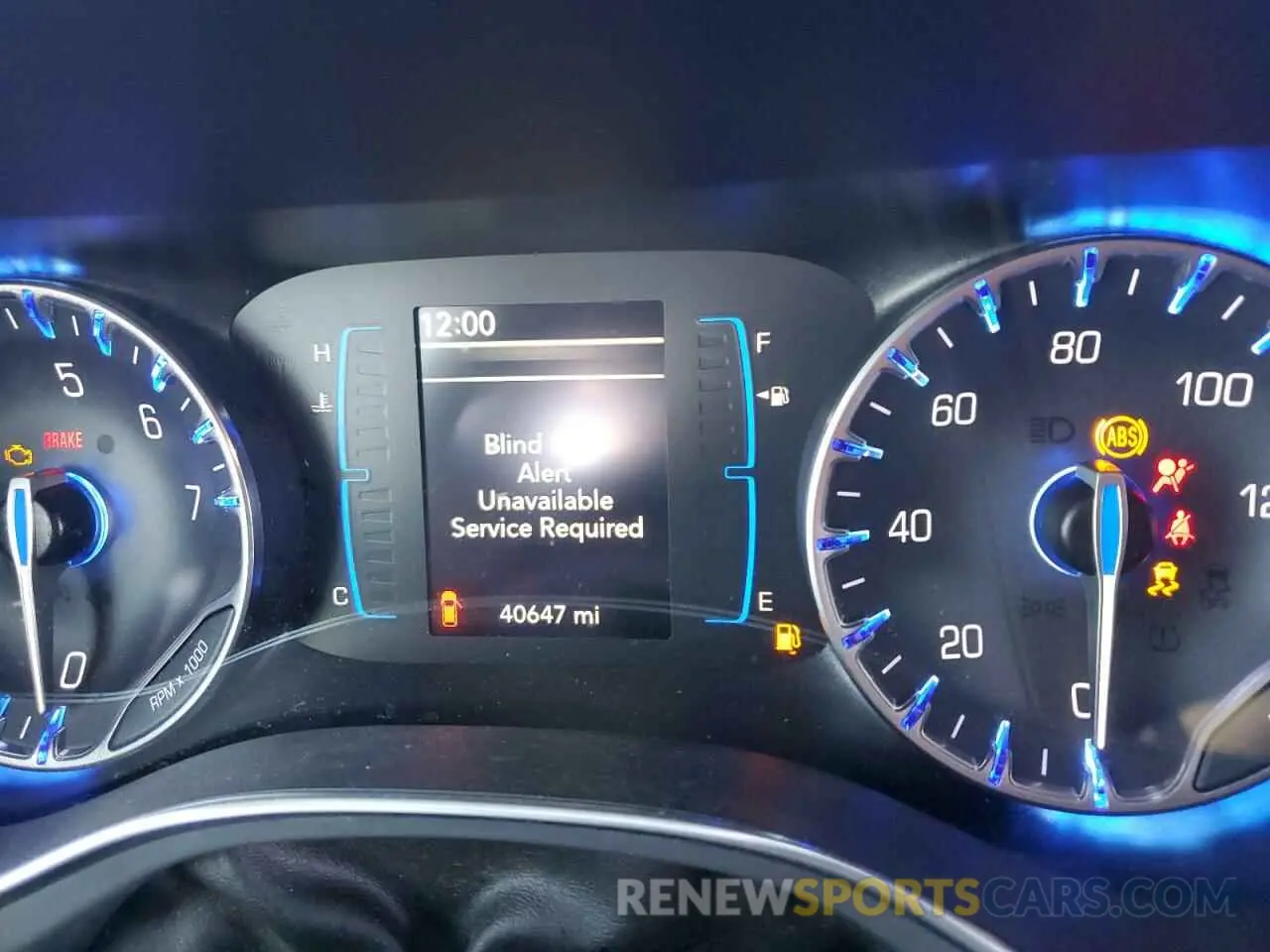9 Photograph of a damaged car 2C4RC1FG1KR732803 CHRYSLER PACIFICA 2019