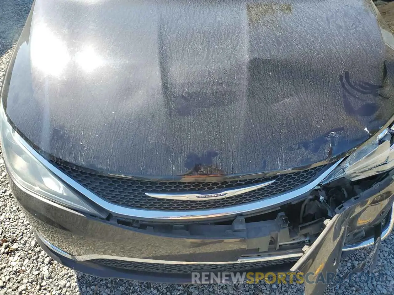 12 Photograph of a damaged car 2C4RC1FG3KR588834 CHRYSLER PACIFICA 2019