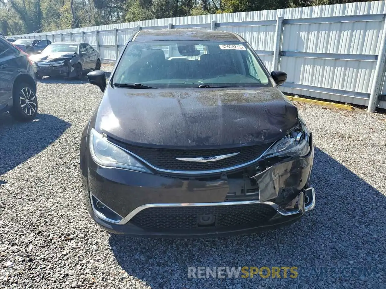 5 Photograph of a damaged car 2C4RC1FG3KR588834 CHRYSLER PACIFICA 2019