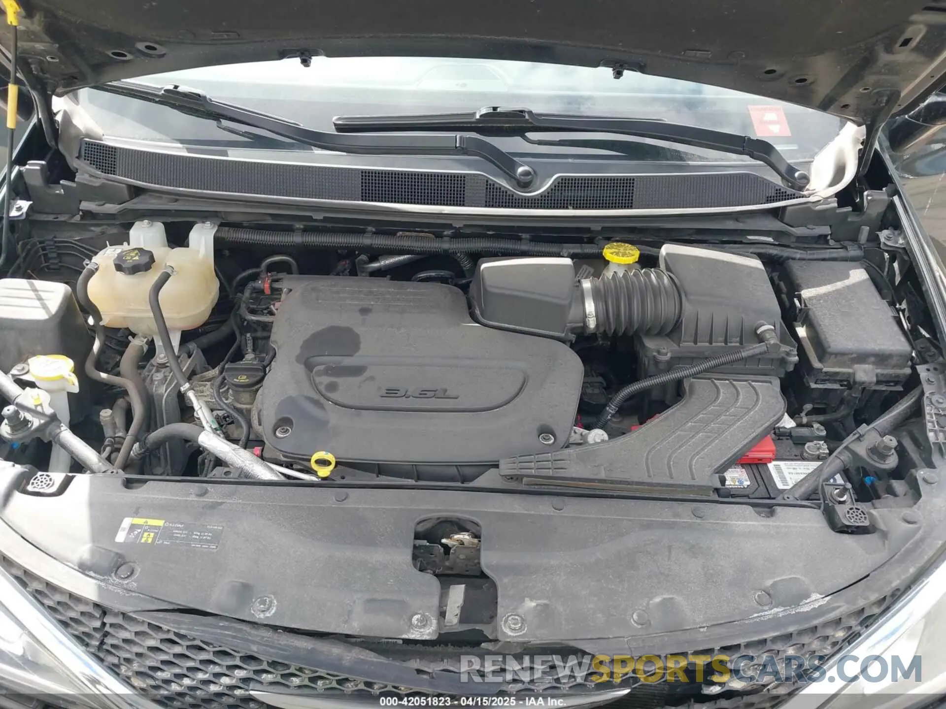 10 Photograph of a damaged car 2C4RC1FG4KR576868 CHRYSLER PACIFICA 2019