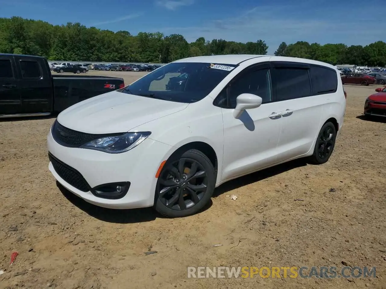 1 Photograph of a damaged car 2C4RC1FG4KR734142 CHRYSLER PACIFICA 2019