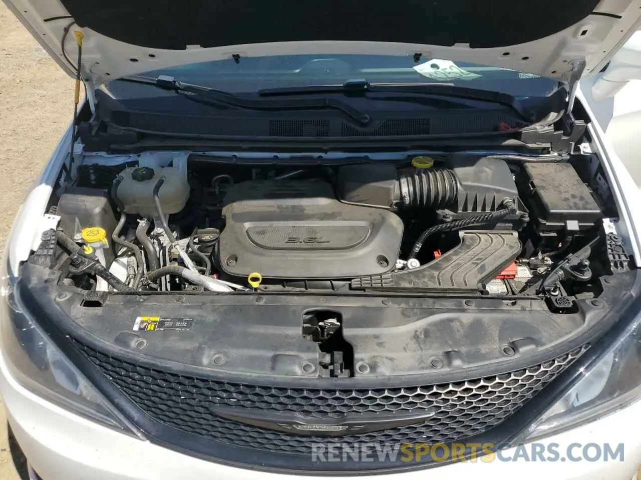 12 Photograph of a damaged car 2C4RC1FG4KR734142 CHRYSLER PACIFICA 2019