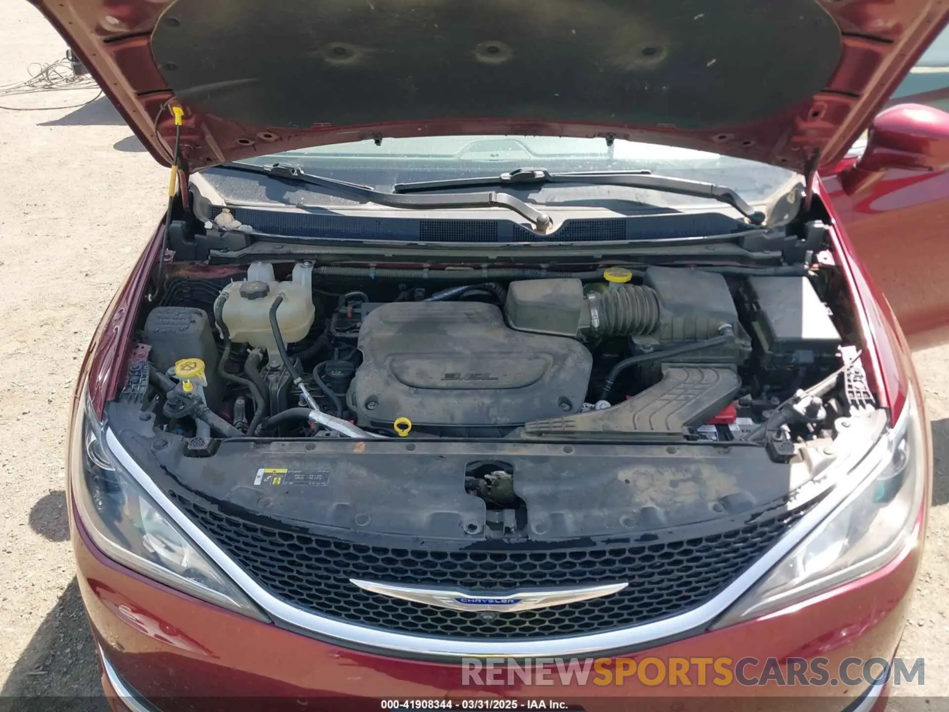 10 Photograph of a damaged car 2C4RC1FG5KR714871 CHRYSLER PACIFICA 2019