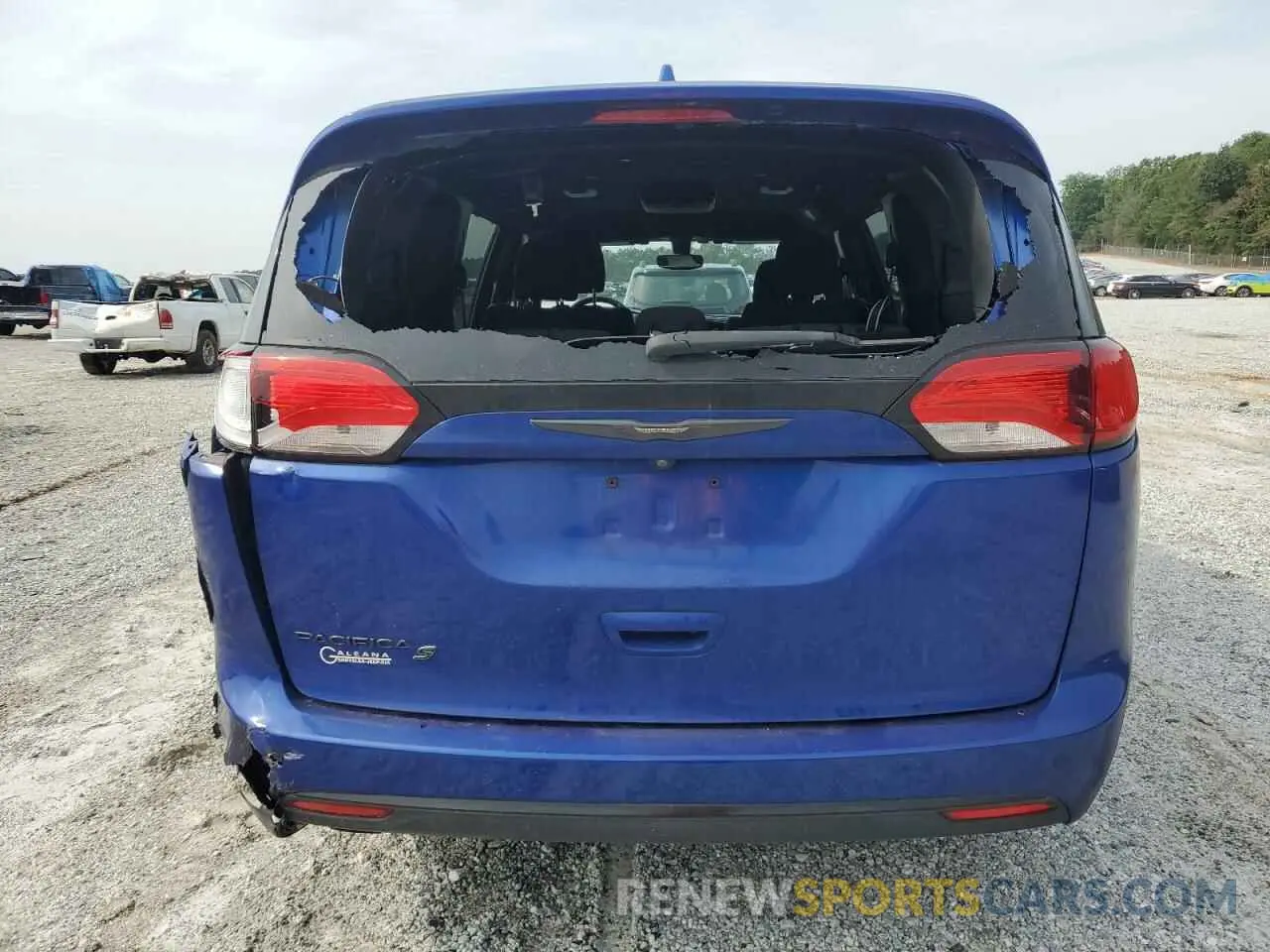 6 Photograph of a damaged car 2C4RC1FG5KR732819 CHRYSLER PACIFICA 2019