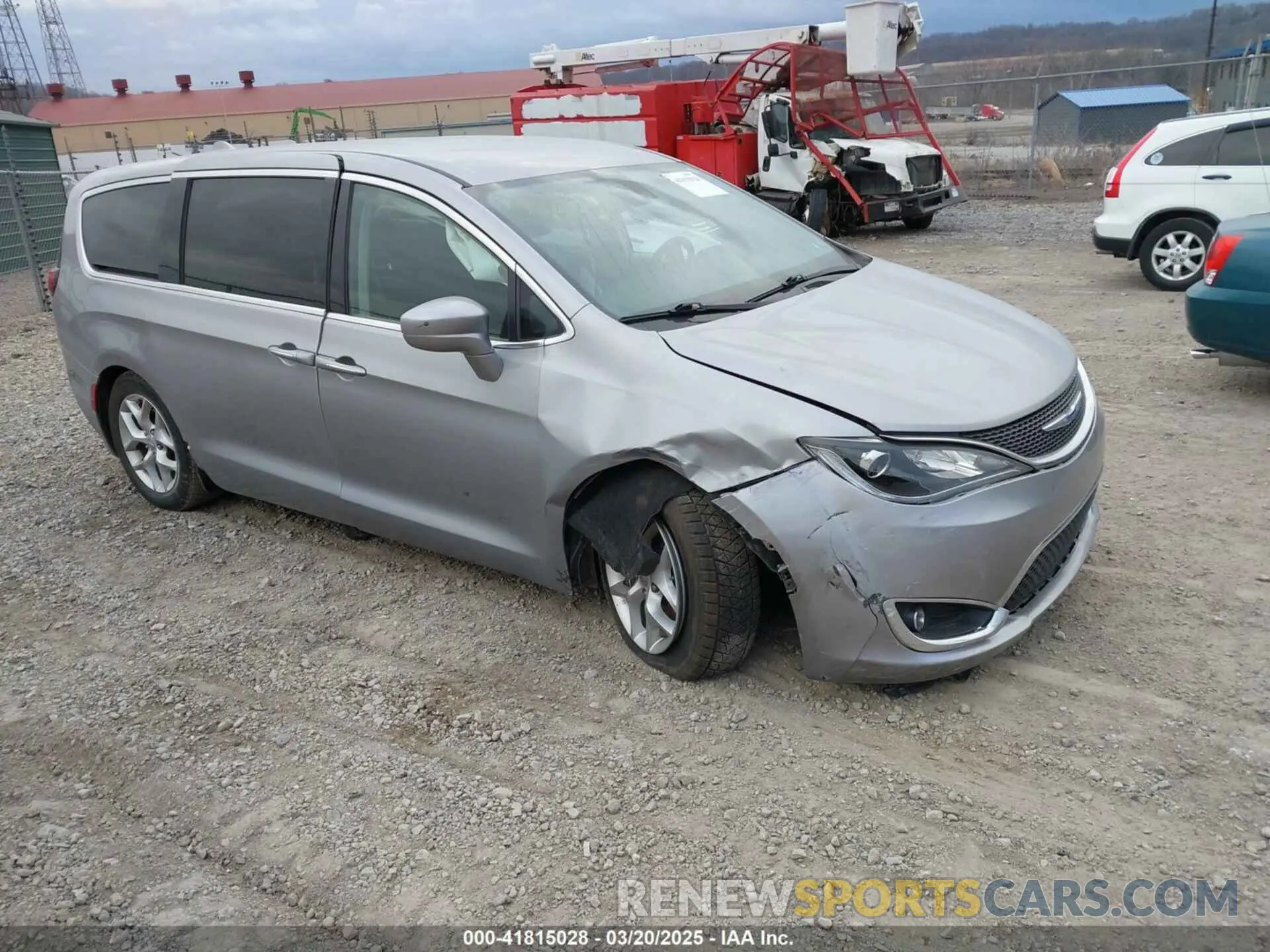 1 Photograph of a damaged car 2C4RC1FG6KR523265 CHRYSLER PACIFICA 2019