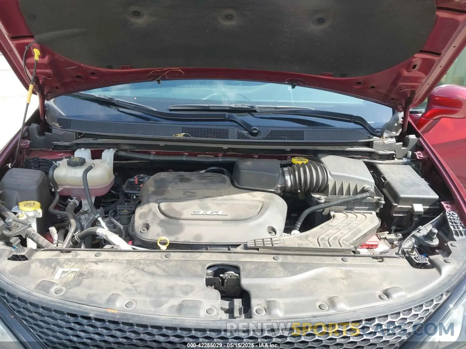 10 Photograph of a damaged car 2C4RC1FG6KR532127 CHRYSLER PACIFICA 2019