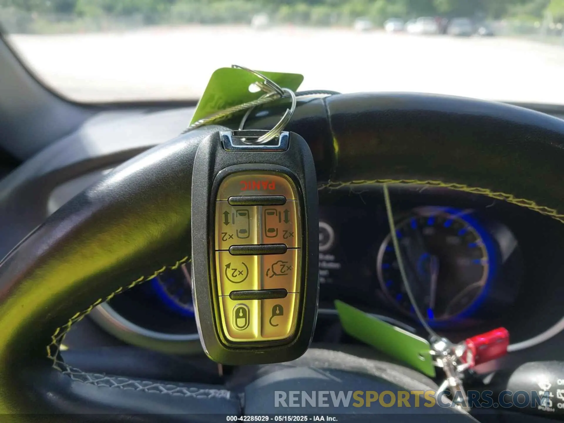 11 Photograph of a damaged car 2C4RC1FG6KR532127 CHRYSLER PACIFICA 2019