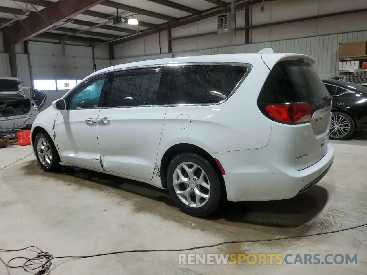 2 Photograph of a damaged car 2C4RC1FG7KR551074 CHRYSLER PACIFICA 2019