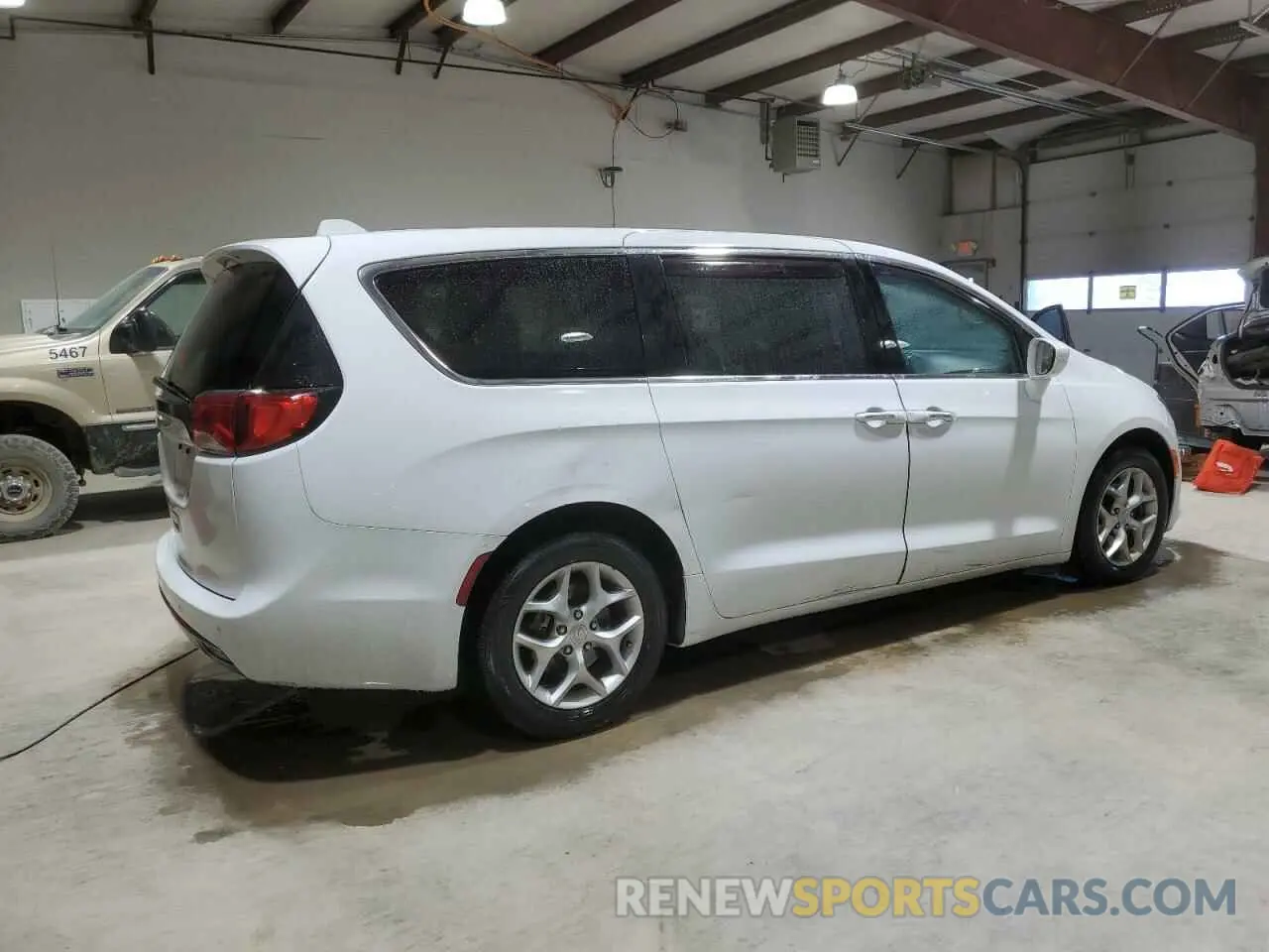3 Photograph of a damaged car 2C4RC1FG7KR551074 CHRYSLER PACIFICA 2019